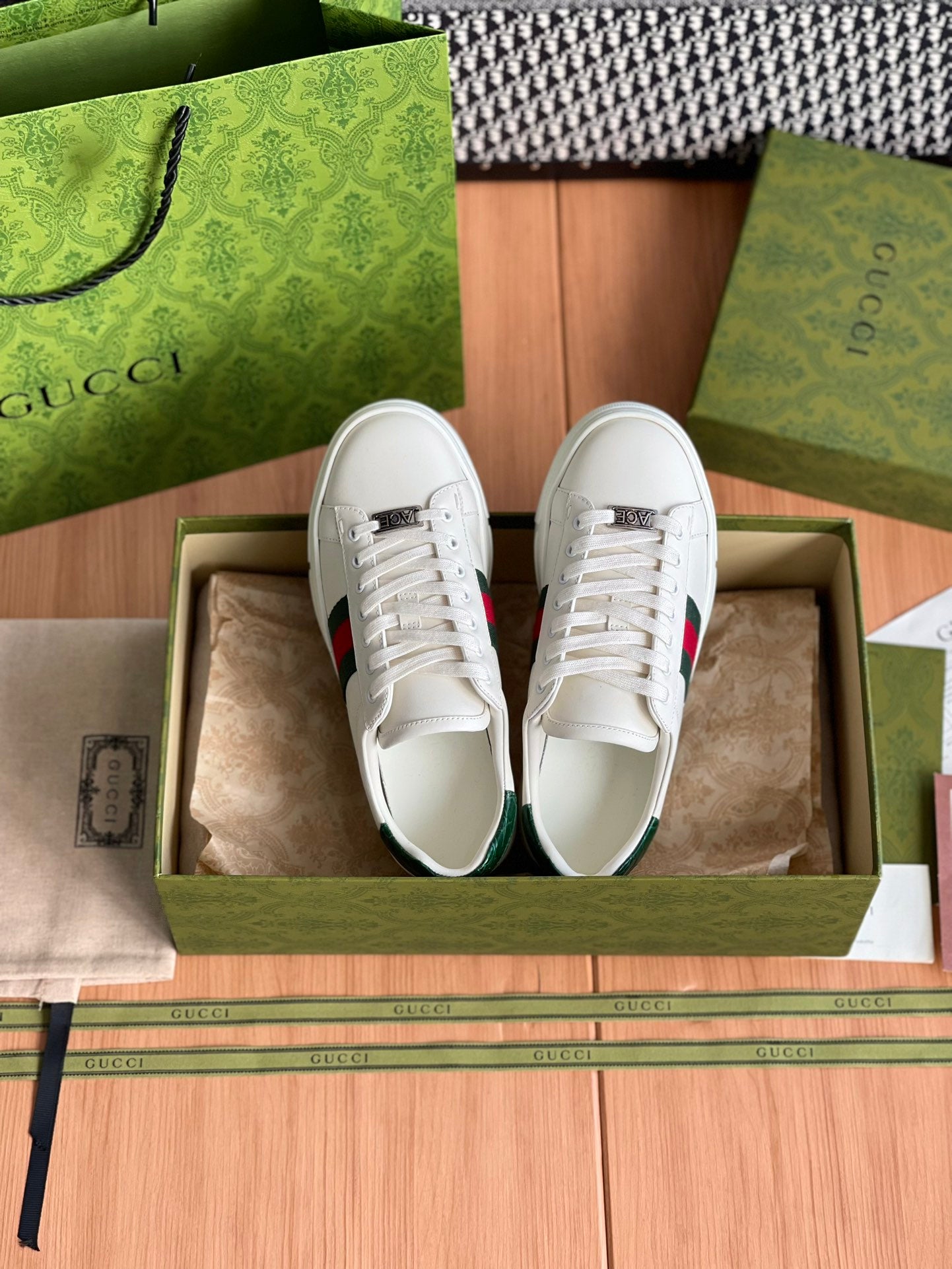 LuxluxHouse Best Quality Gucci Women Shoes