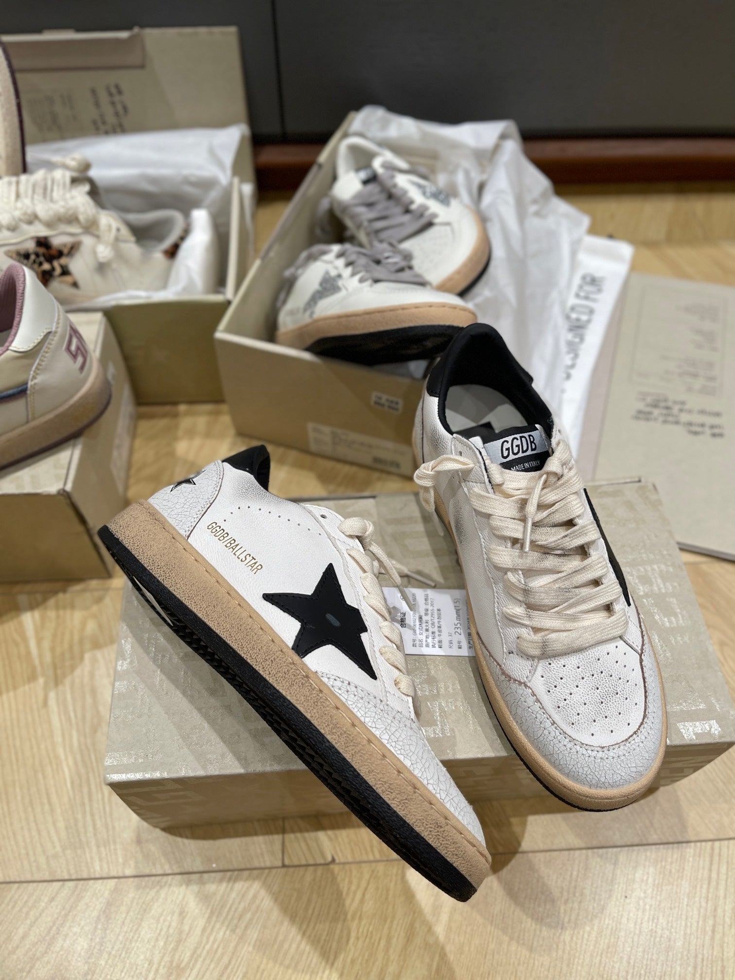 LuxluxHouse Best Quality Shoes Golden Goose