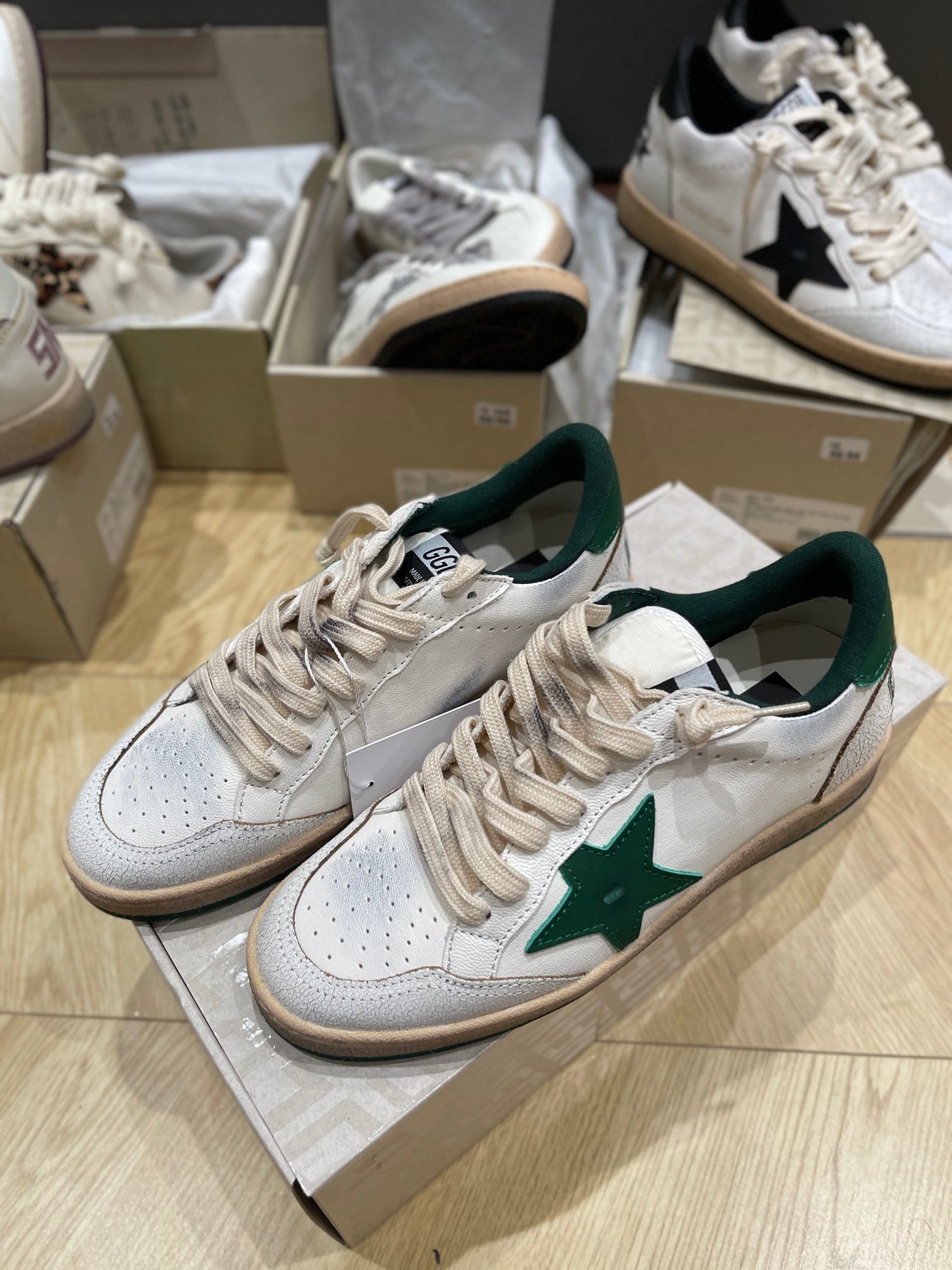 LuxluxHouse Best Quality Shoes Golden Goose