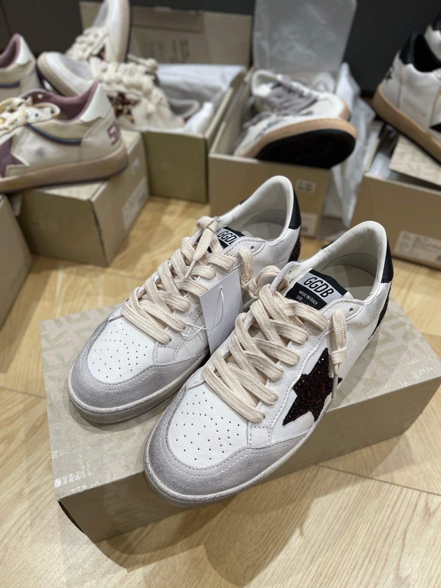 LuxluxHouse Best Quality Shoes Golden Goose