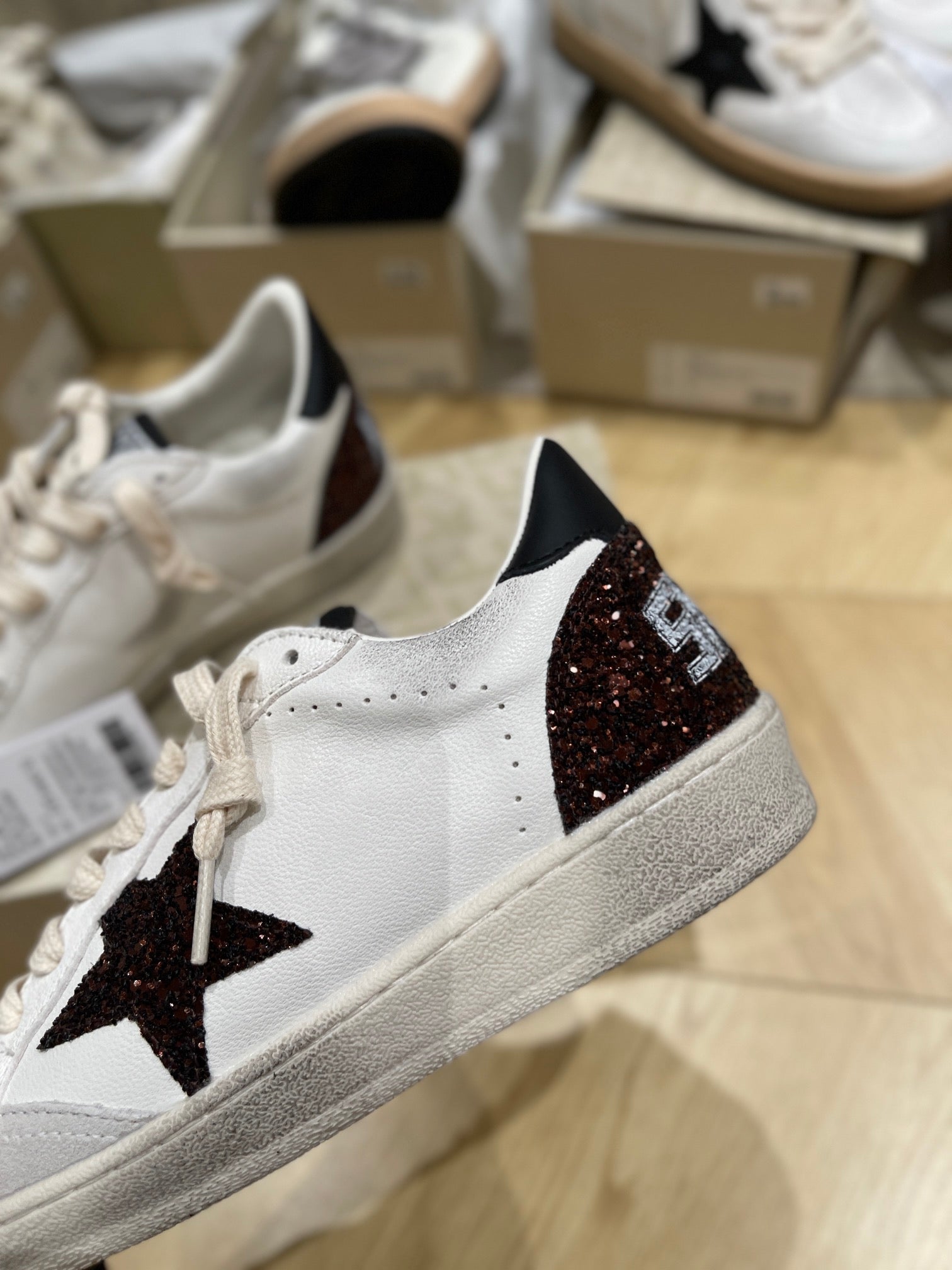 LuxluxHouse Best Quality Shoes Golden Goose