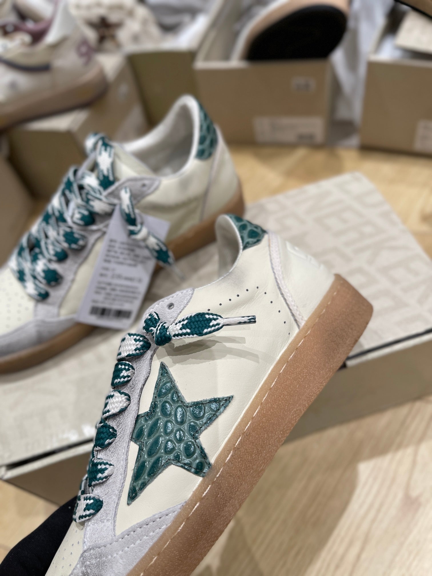 LuxluxHouse Best Quality Shoes Golden Goose
