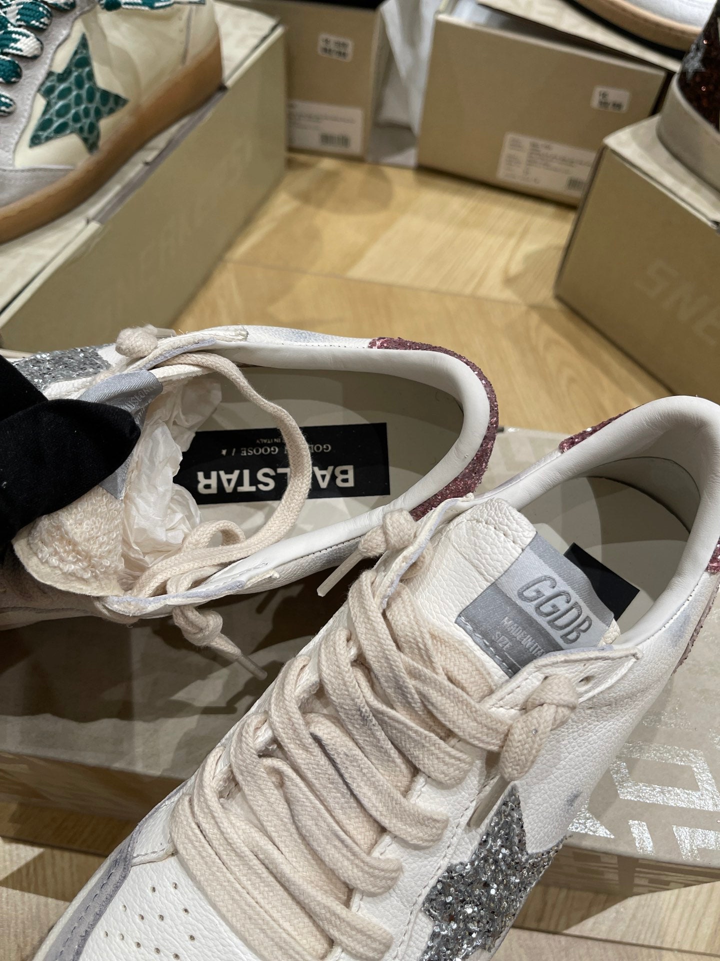 LuxluxHouse Best Quality Shoes Golden Goose