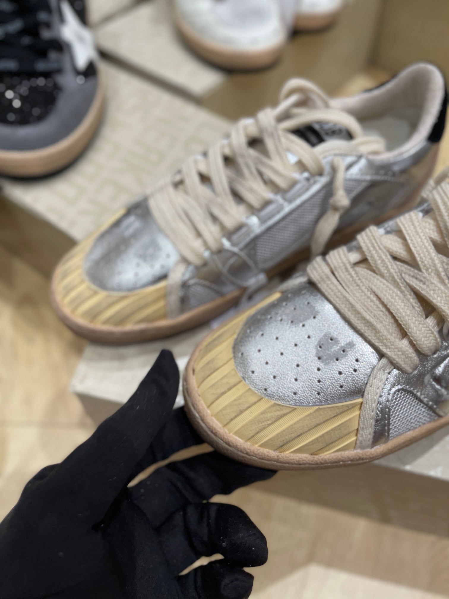 LuxluxHouse Best Quality Shoes Golden Goose