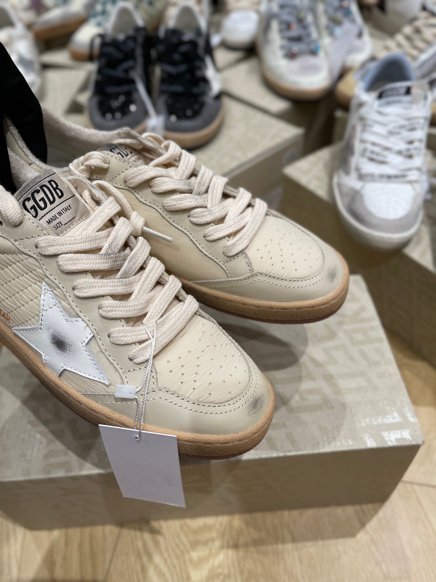 LuxluxHouse Best Quality Shoes Golden Goose