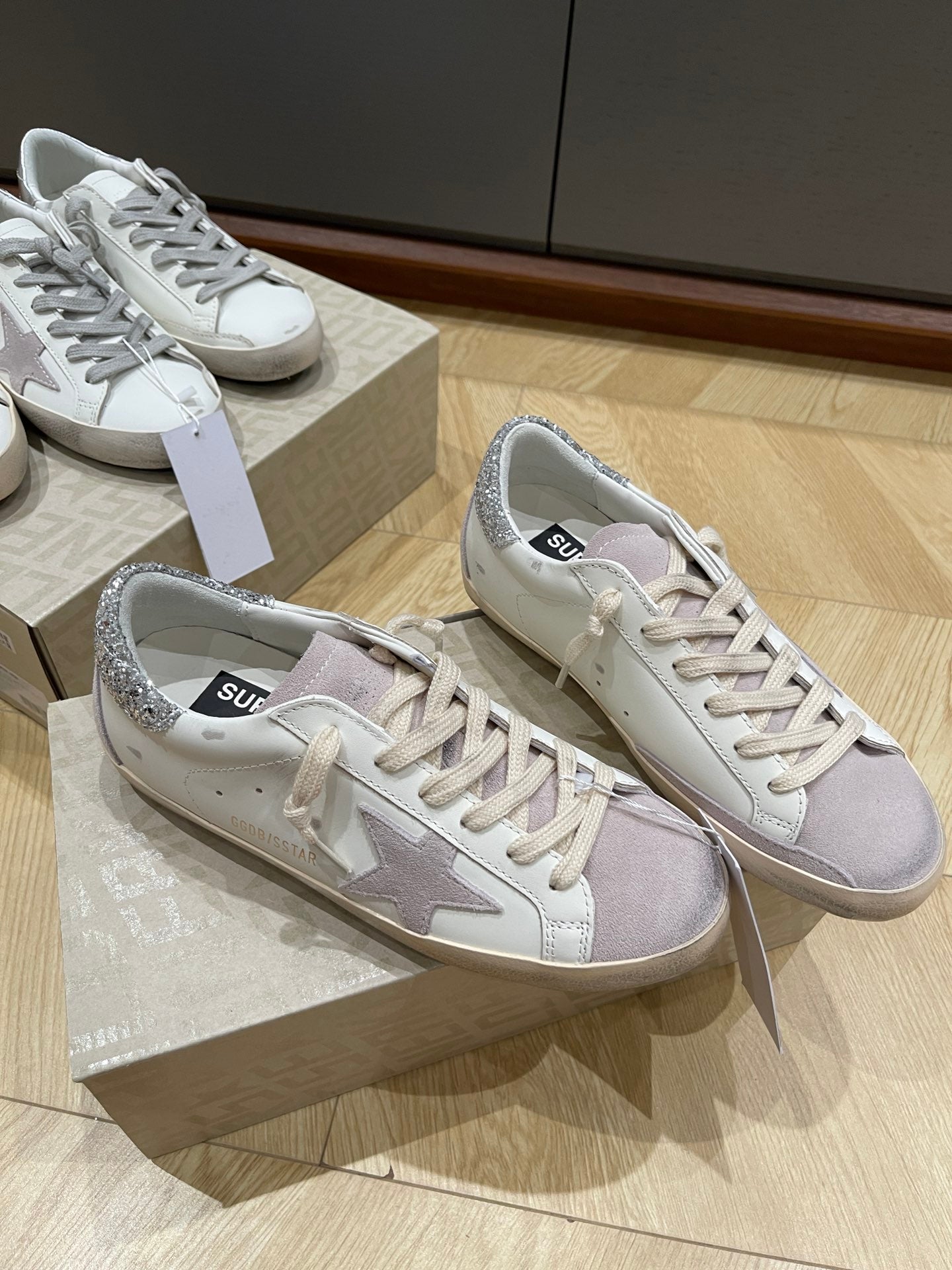 LuxluxHouse Best Quality Shoes Golden Goose