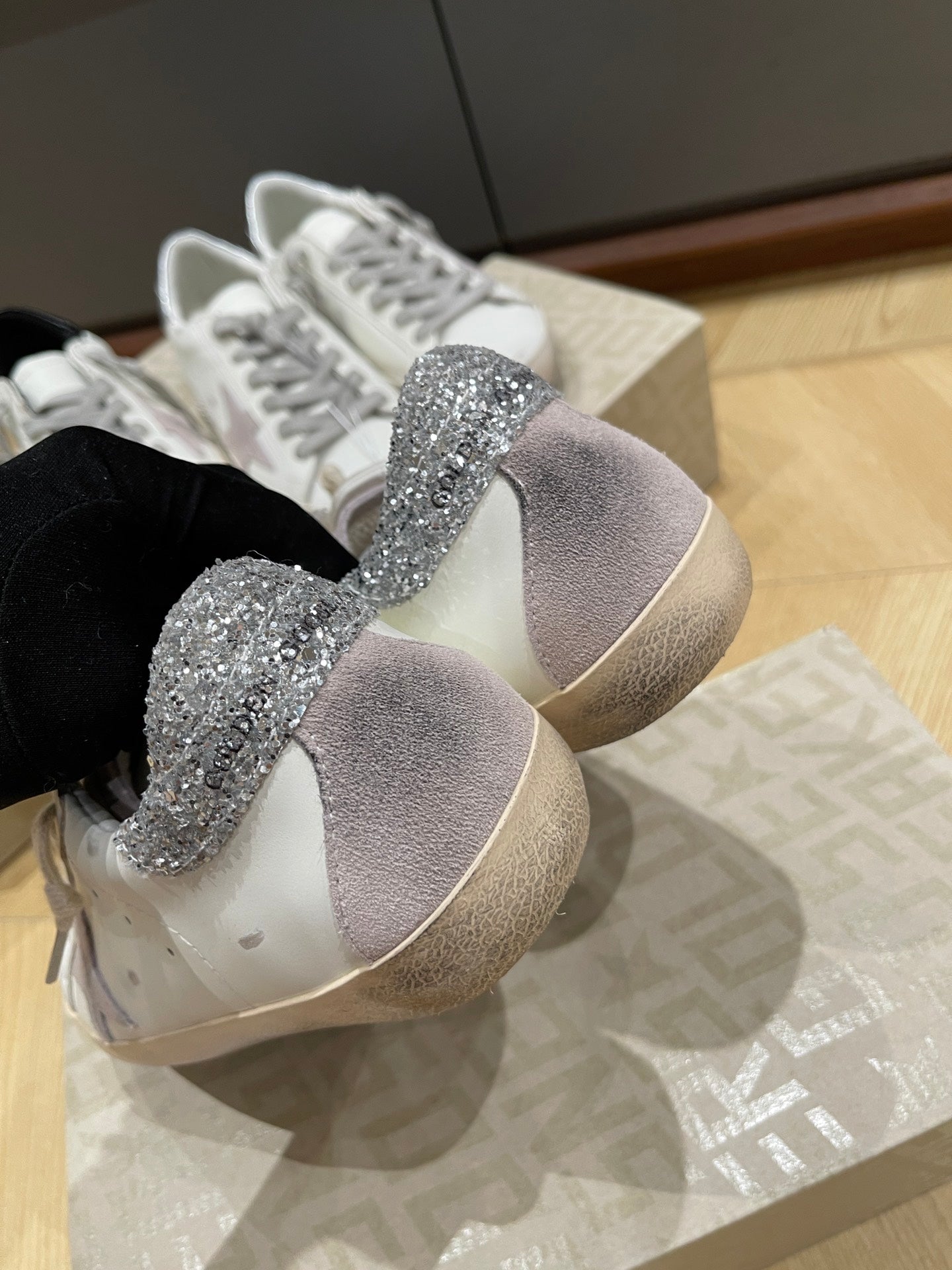 LuxluxHouse Best Quality Shoes Golden Goose