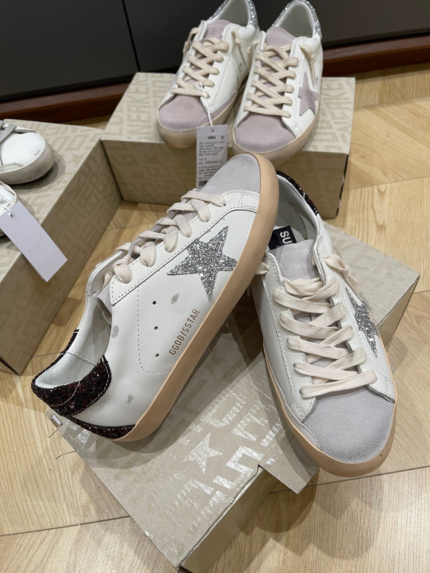 LuxluxHouse Best Quality Shoes Golden Goose
