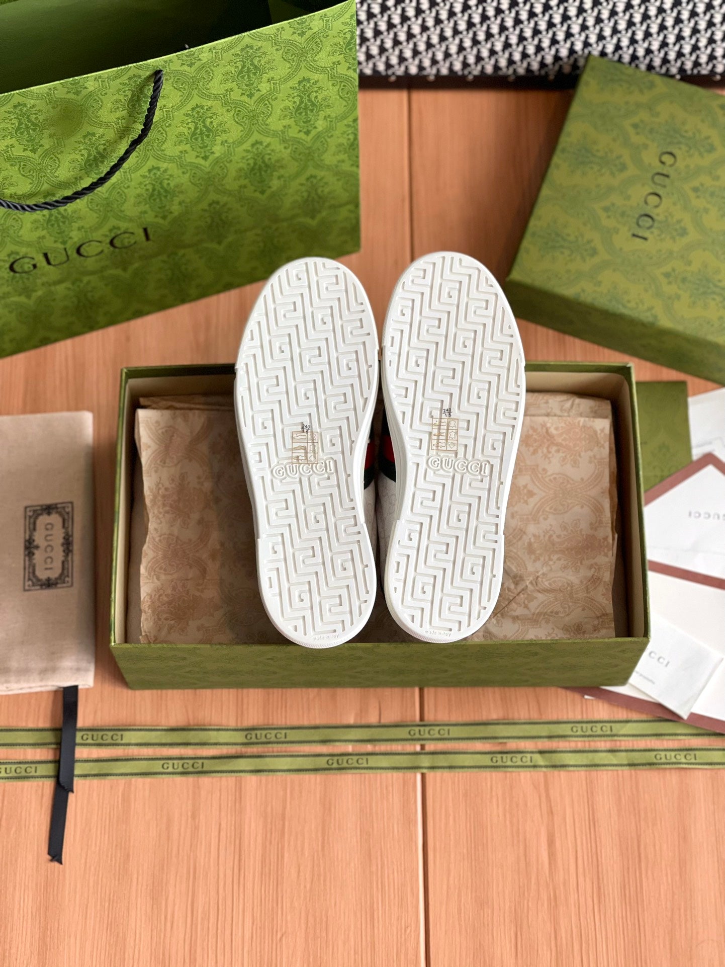 LuxluxHouse Best Quality Gucci Women Shoes