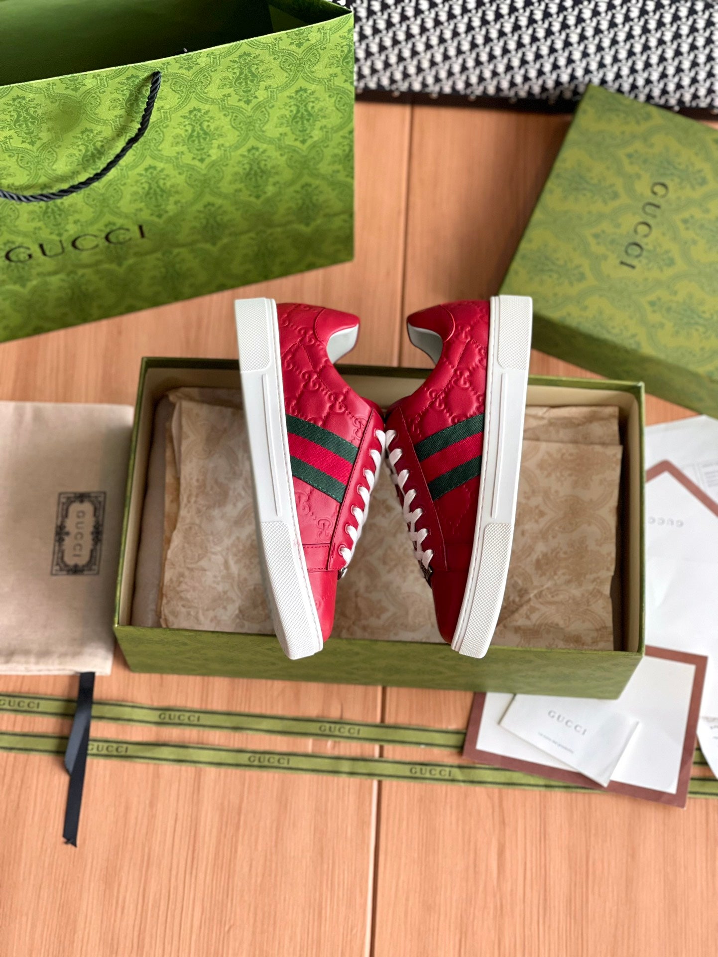 LuxluxHouse Best Quality Gucci Women Shoes