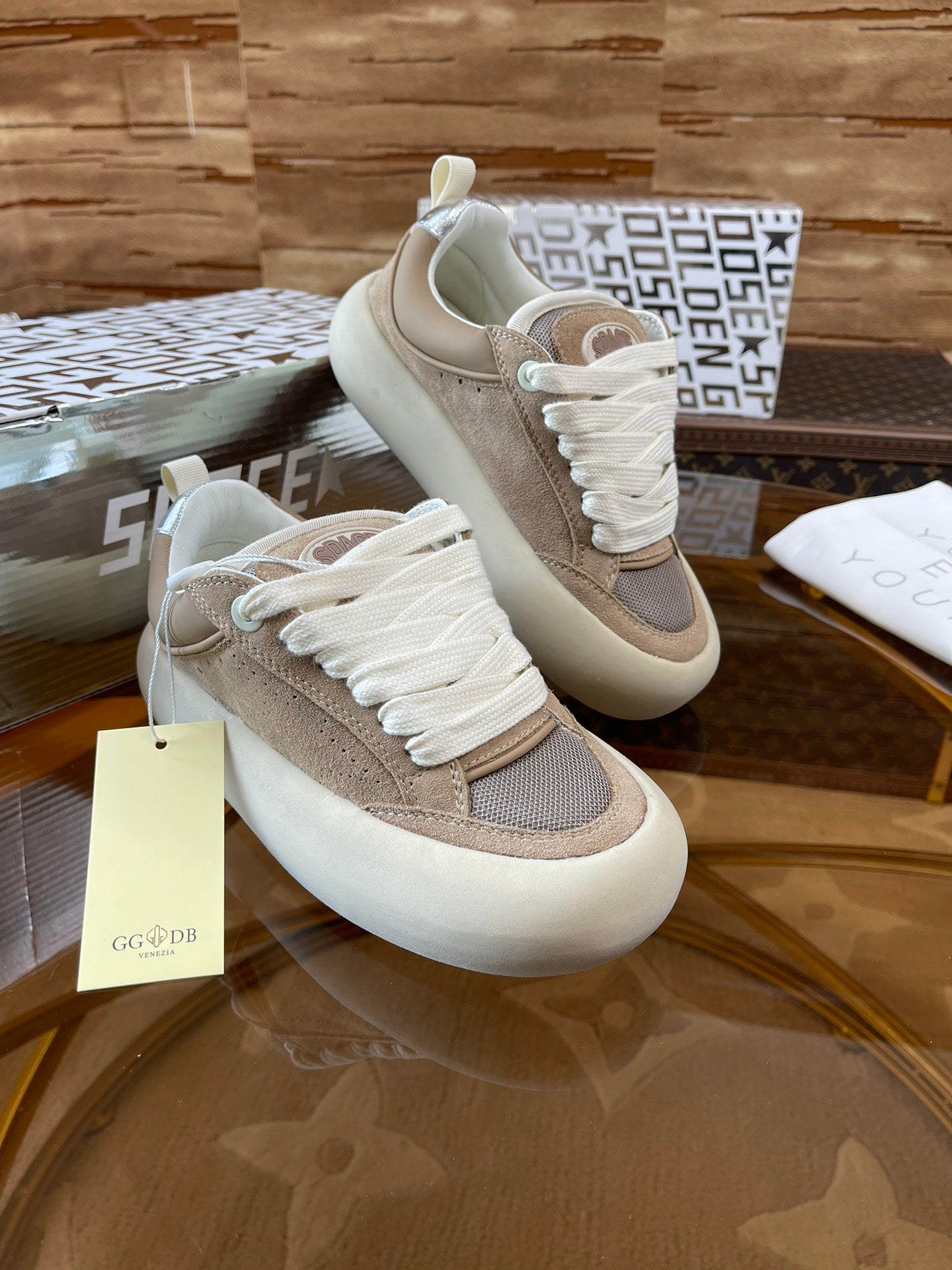 LuxluxHouse Best Quality Shoes Golden Goose