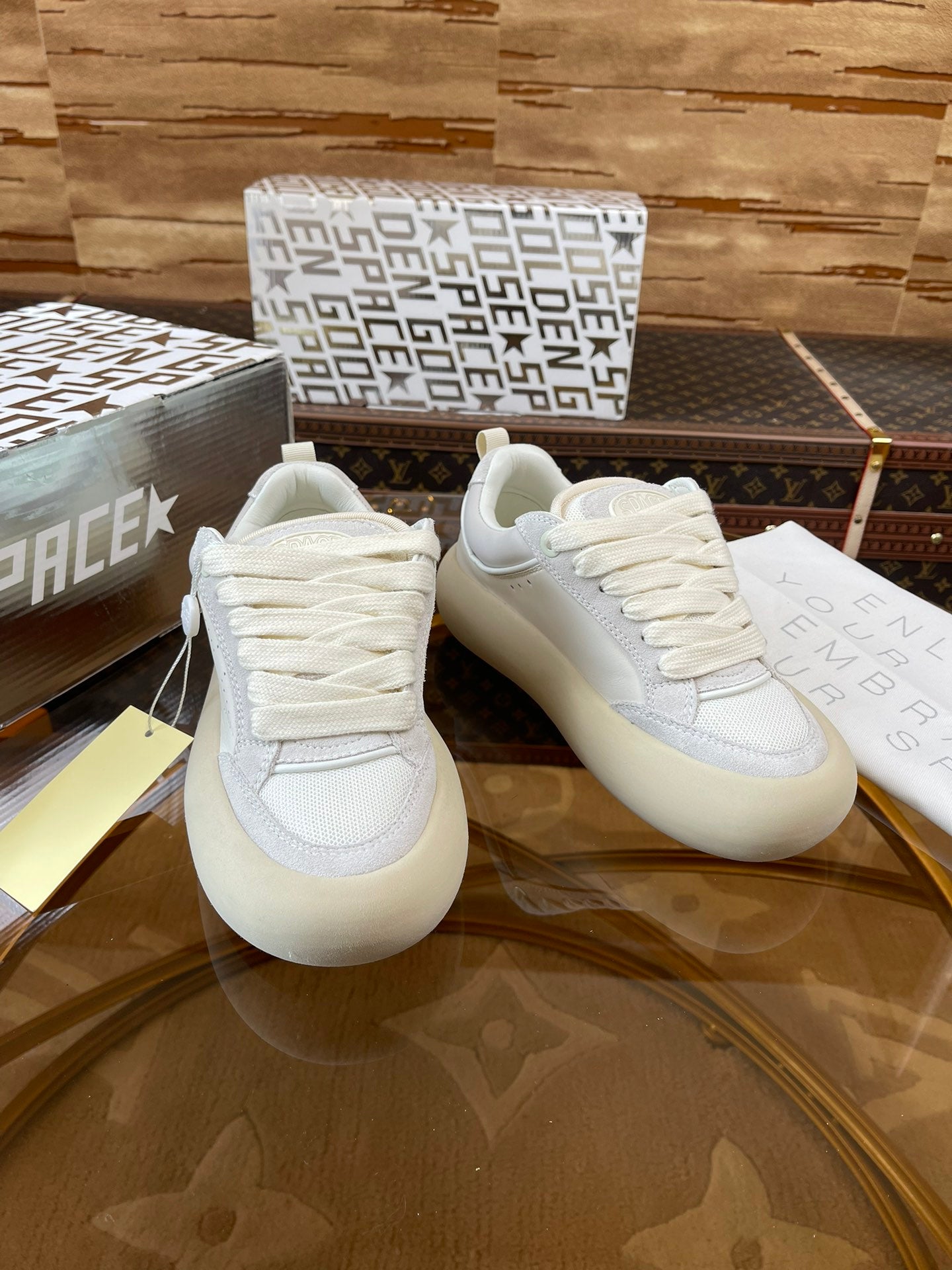 LuxluxHouse Best Quality Shoes Golden Goose