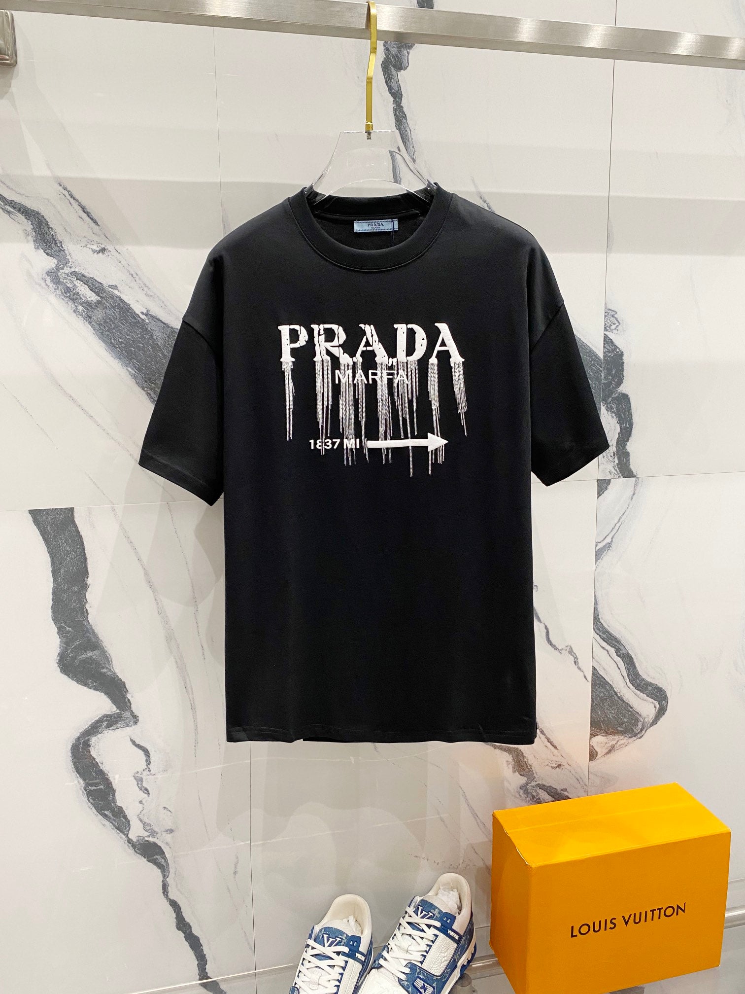 LuxluxHouse Best Quality Clothes T-shirt Prada