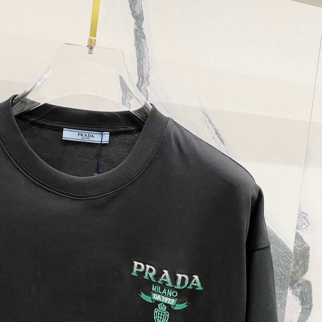 LuxluxHouse Best Quality Clothes T-shirt Prada