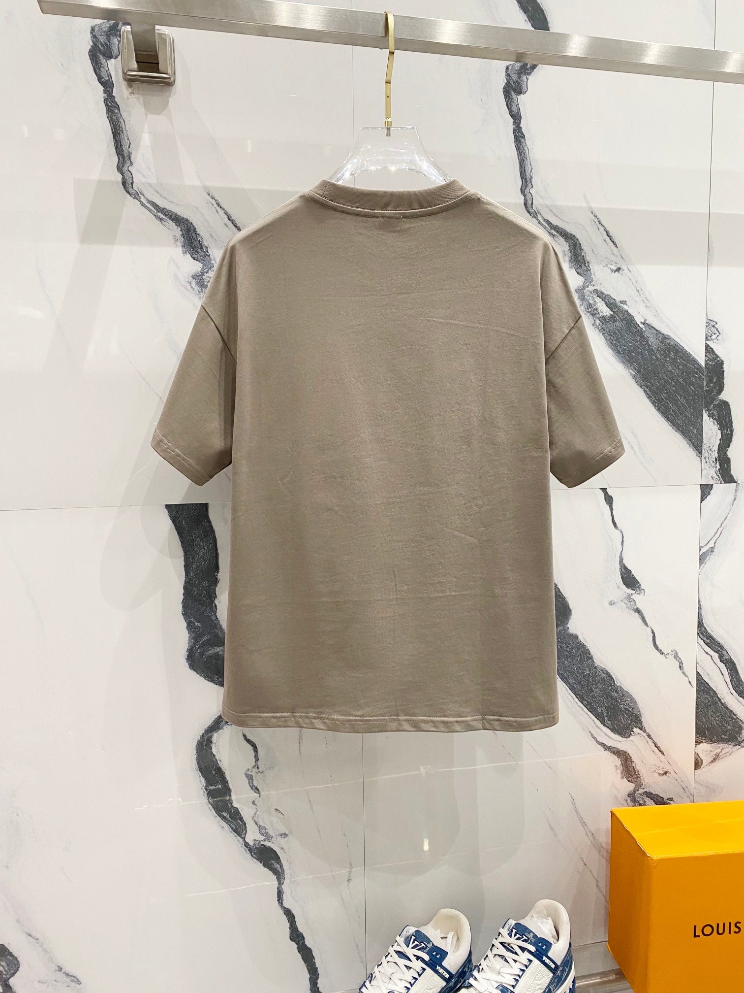 LuxluxHouse Best Quality Clothes T-shirt Loewe