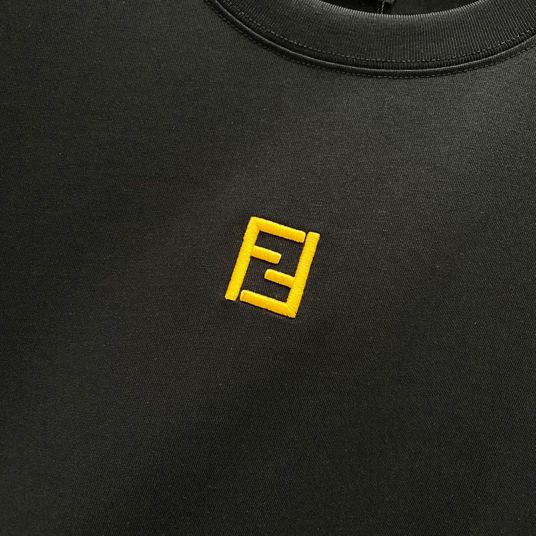 LuxluxHouse Best Quality Clothes Fendi T-shirt