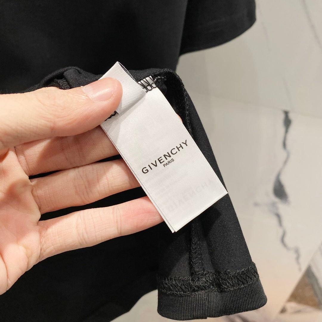 LuxluxHouse Best Quality Clothes Givenchy T-shirt