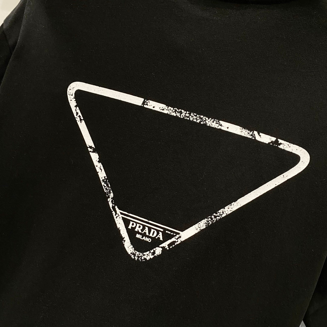 LuxluxHouse Best Quality Clothes T-shirt Prada