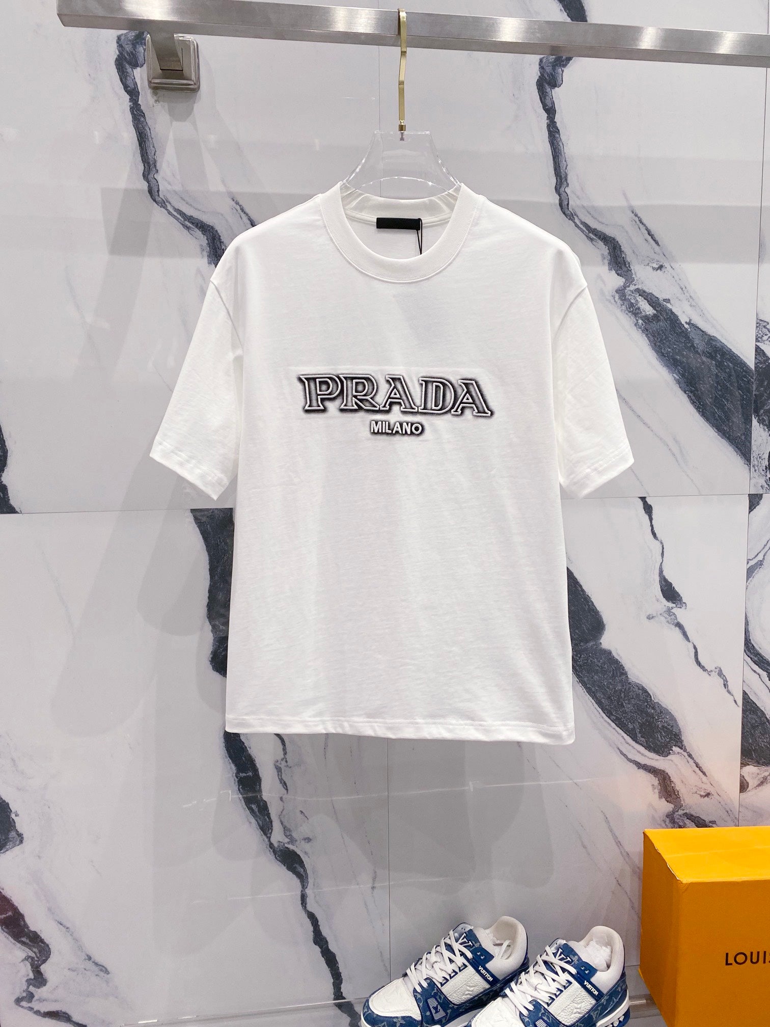 LuxluxHouse Best Quality Clothes T-shirt Prada