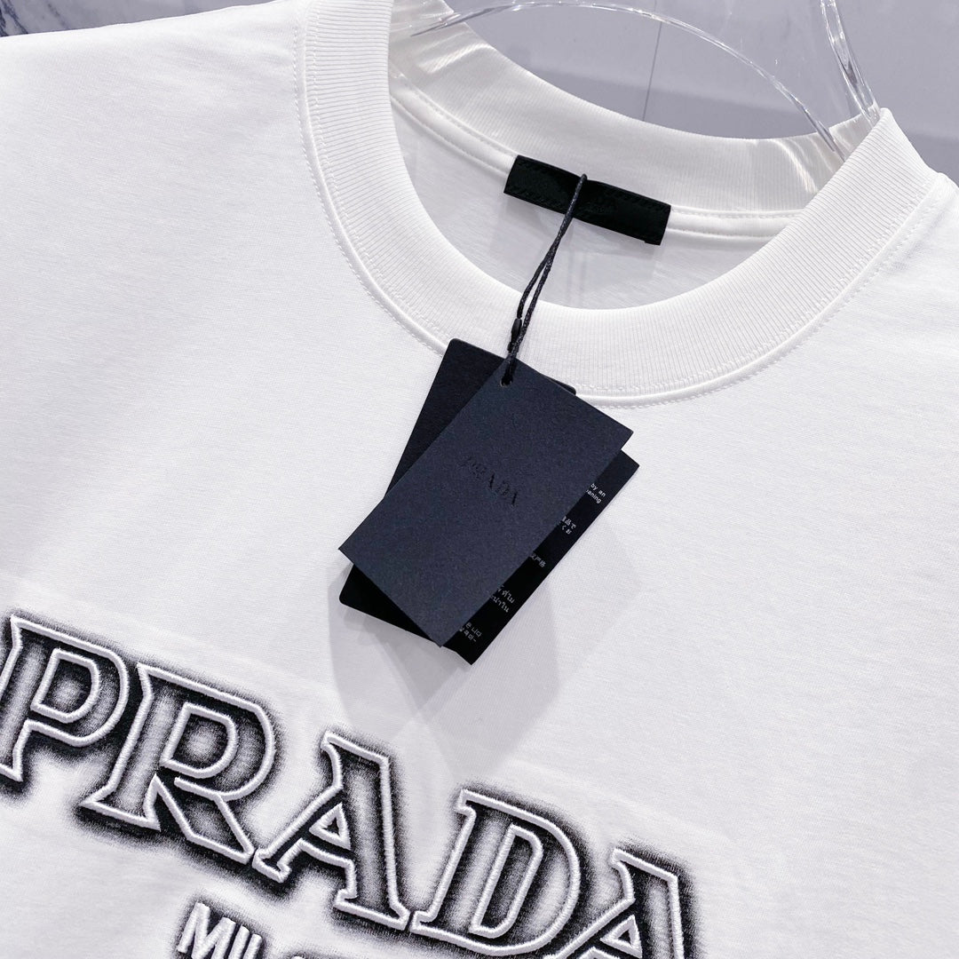 LuxluxHouse Best Quality Clothes T-shirt Prada