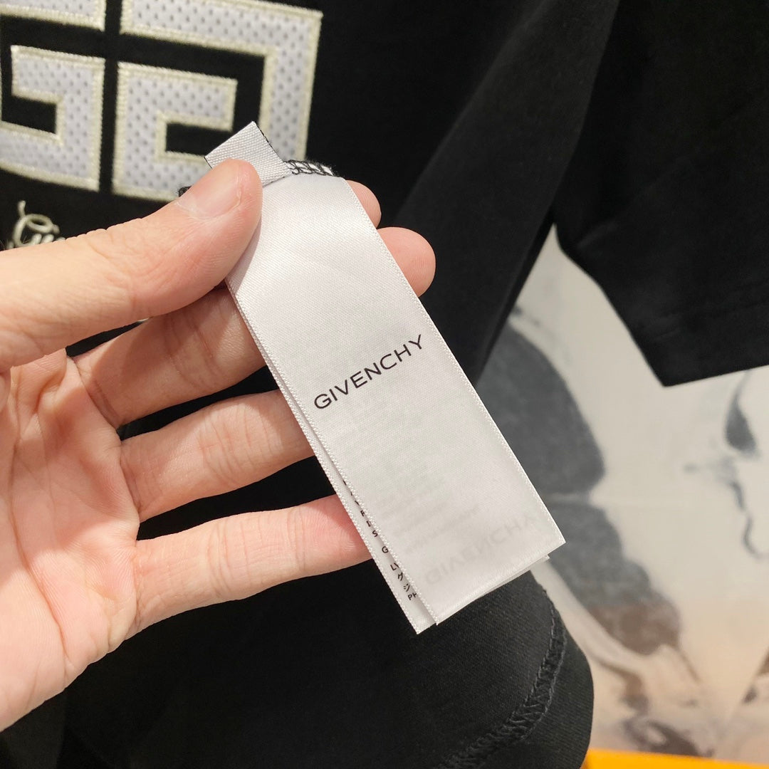 LuxluxHouse Best Quality Clothes Givenchy T-shirt