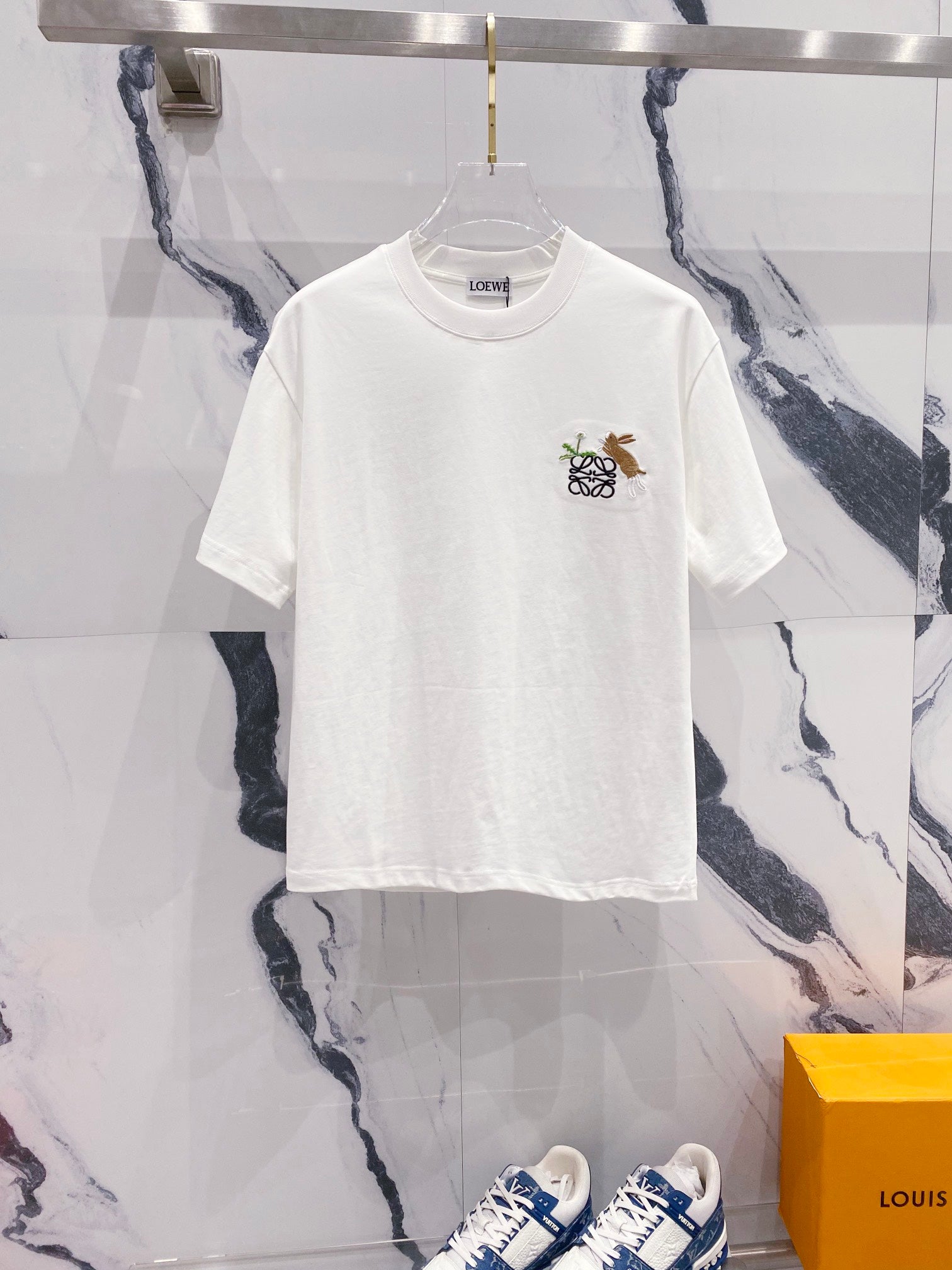 LuxluxHouse Best Quality Clothes T-shirt Loewe