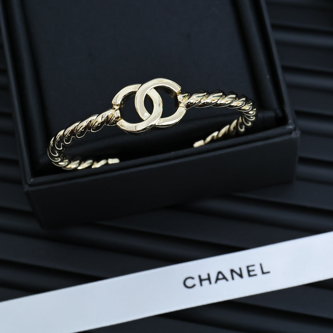 LuxluxHouse Best Quality Accessories Bracelet Bracelet Earrings Chanel Earrings