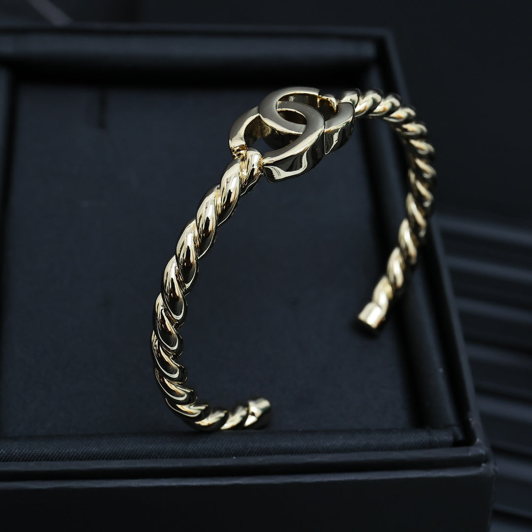 LuxluxHouse Best Quality Accessories Bracelet Bracelet Earrings Chanel Earrings