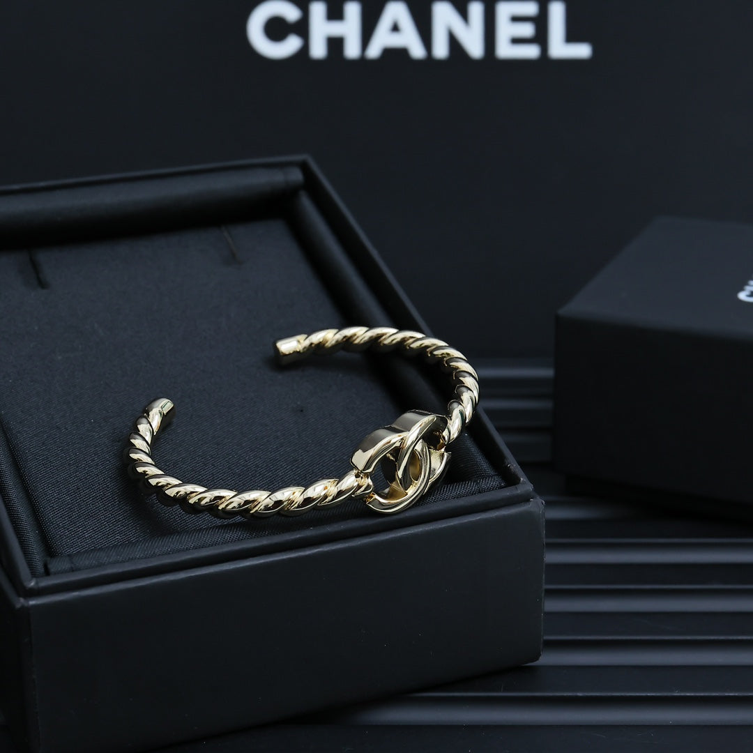 LuxluxHouse Best Quality Accessories Bracelet Bracelet Earrings Chanel Earrings