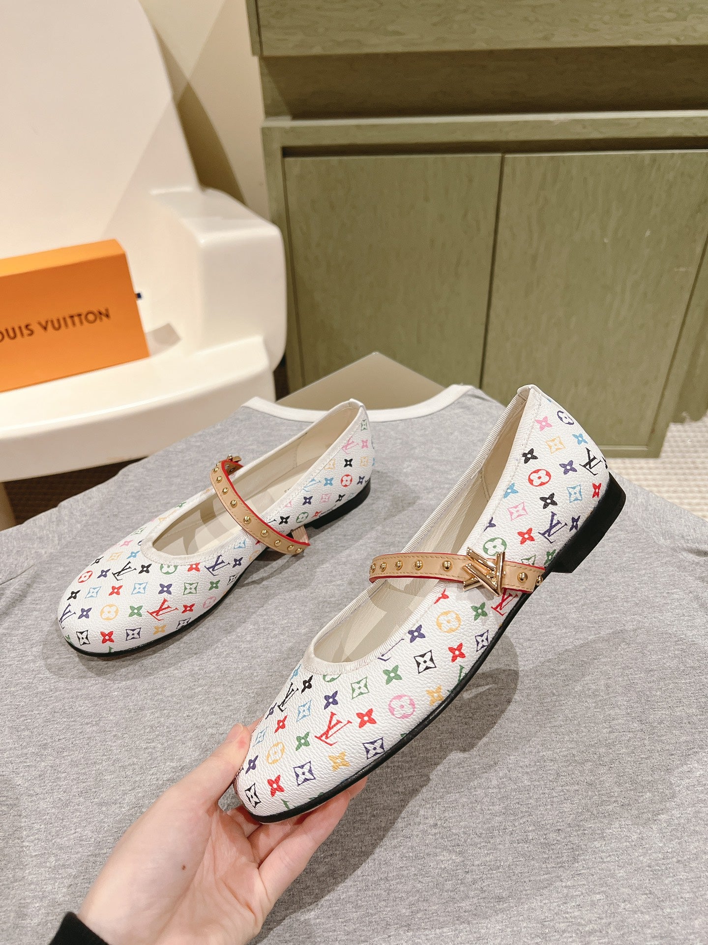 LuxluxHouse Best Quality Women Shoes Louis Vuitton