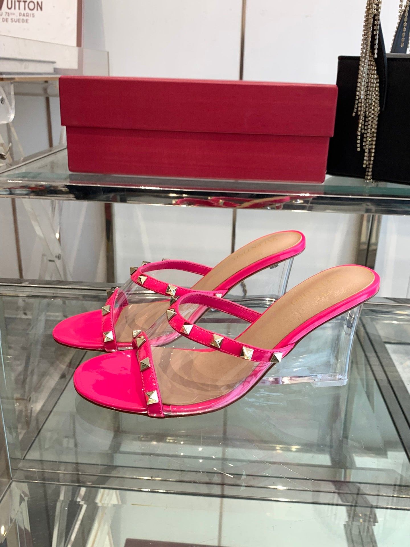 LuxluxHouse Best Quality Valentino Women Shoes