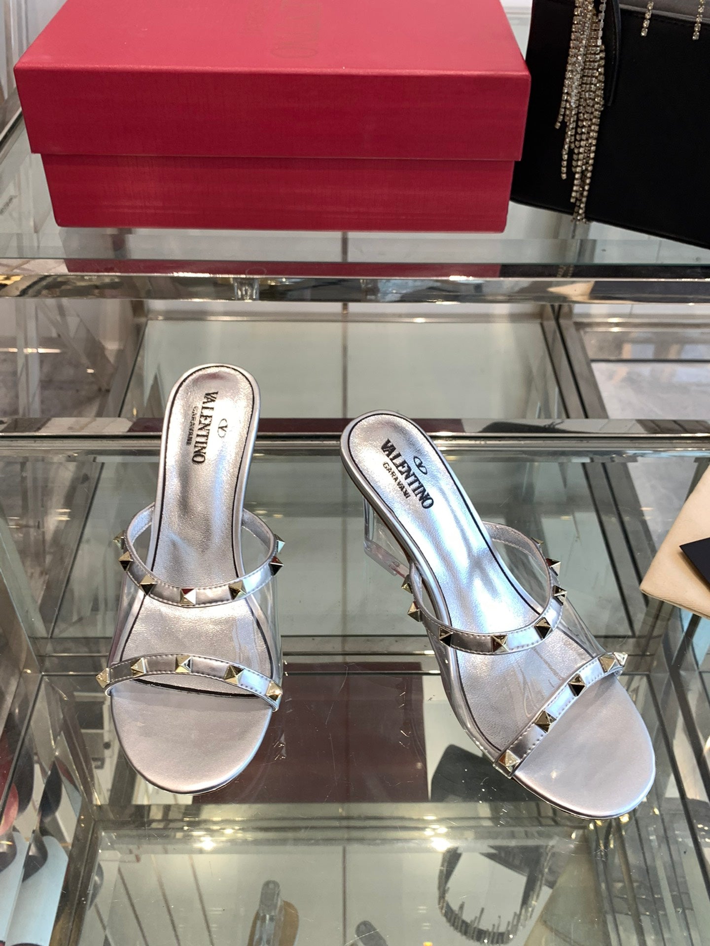 LuxluxHouse Best Quality Valentino Women Shoes