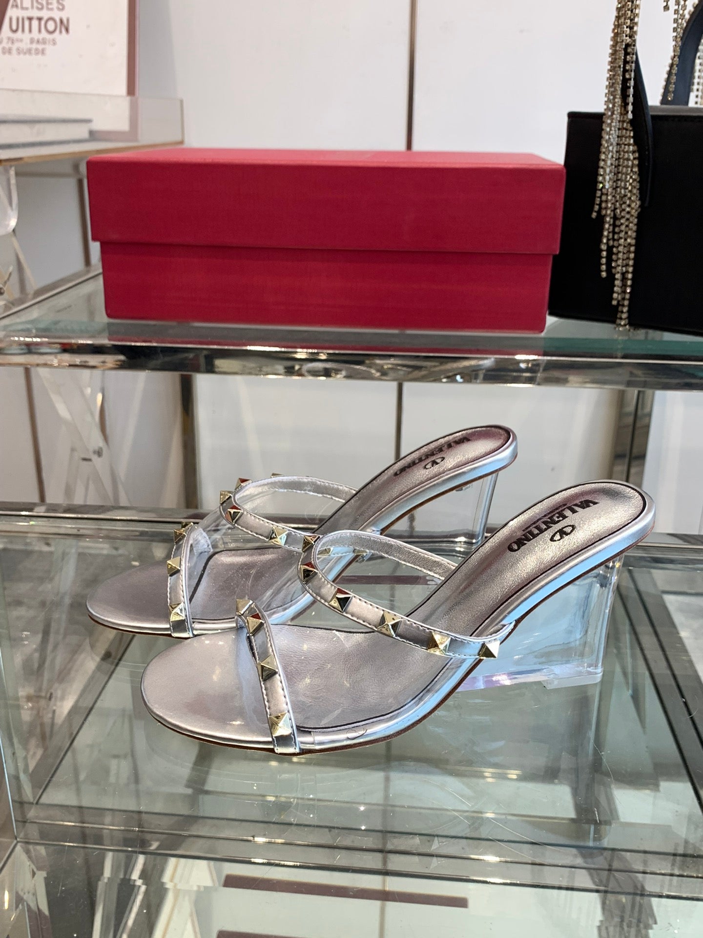 LuxluxHouse Best Quality Valentino Women Shoes