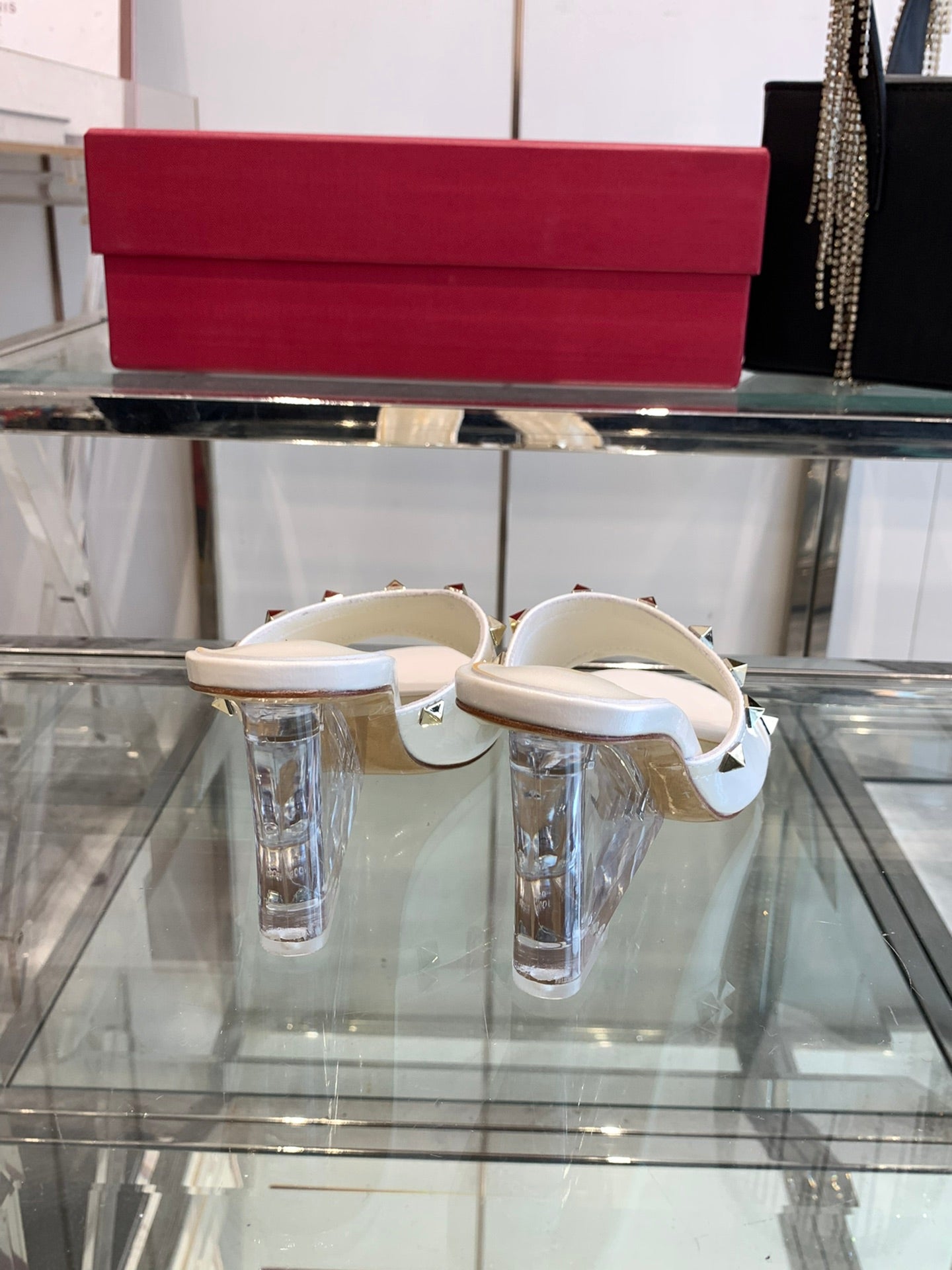 LuxluxHouse Best Quality Valentino Women Shoes