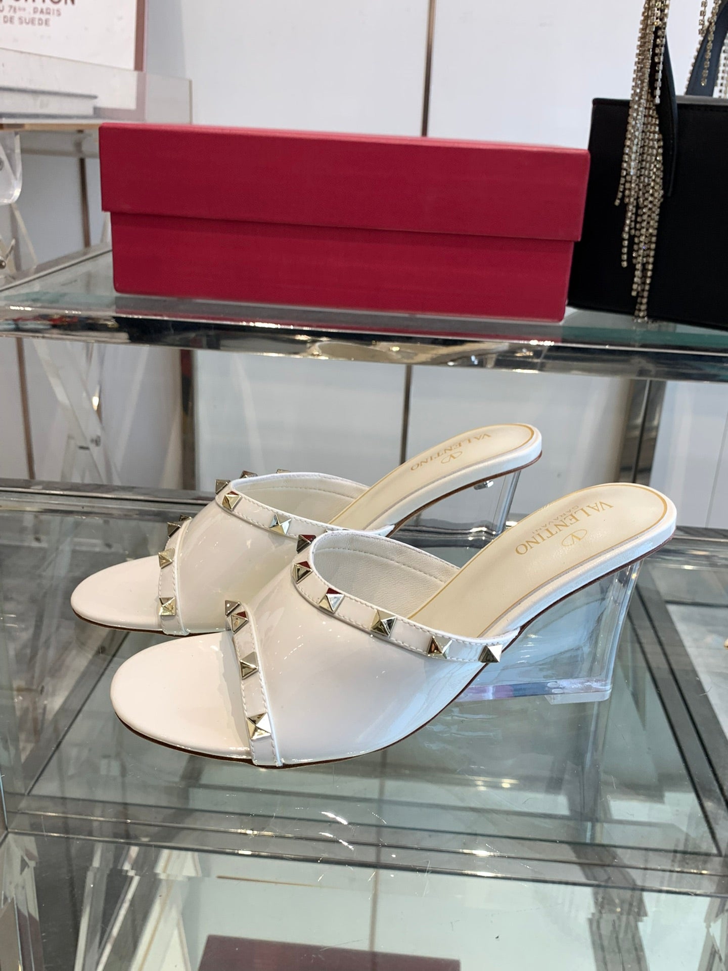 LuxluxHouse Best Quality Valentino Women Shoes