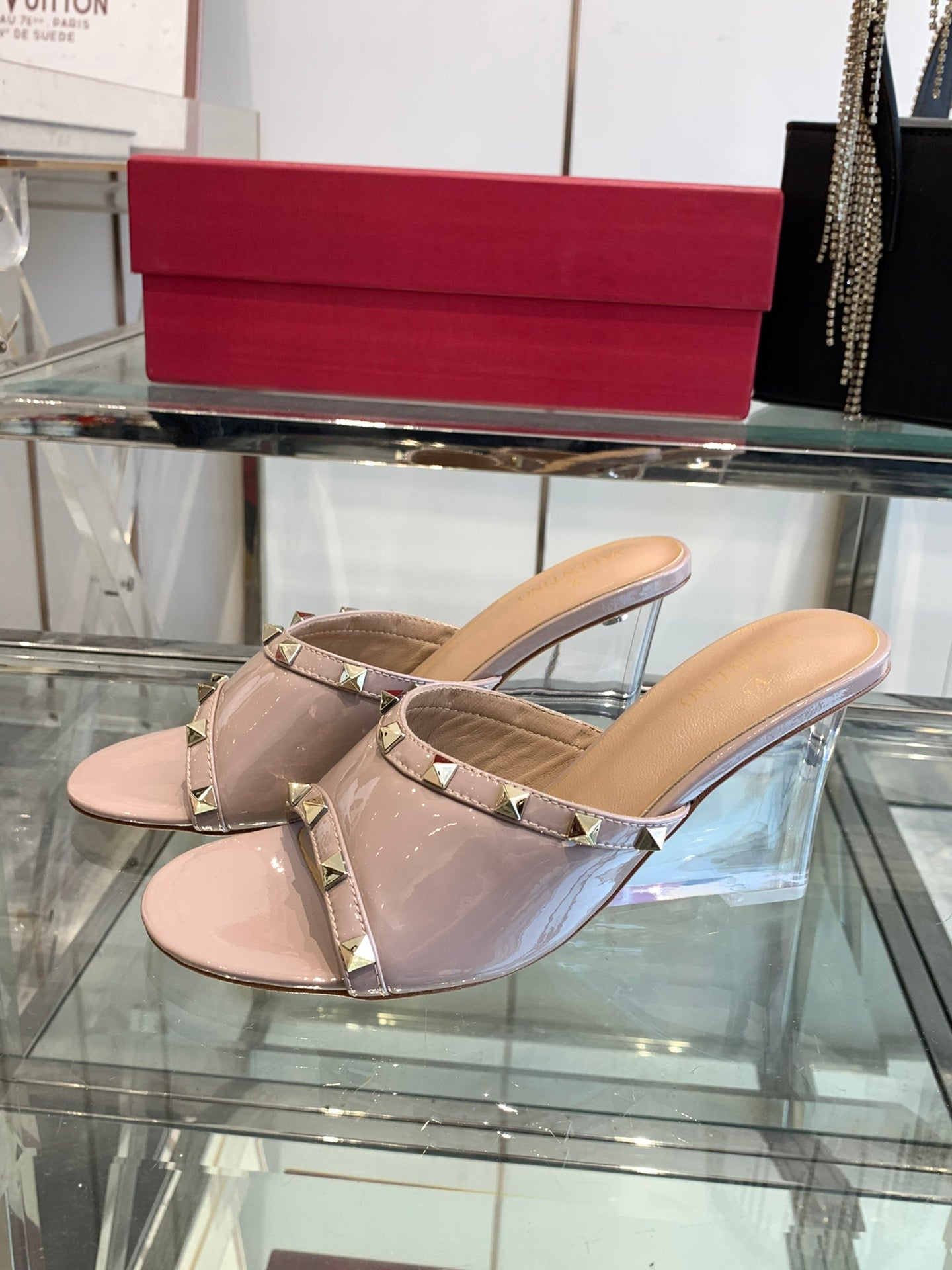 LuxluxHouse Best Quality Valentino Women Shoes