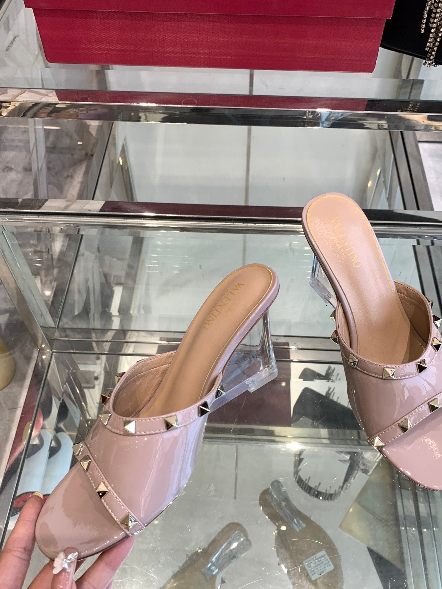 LuxluxHouse Best Quality Valentino Women Shoes
