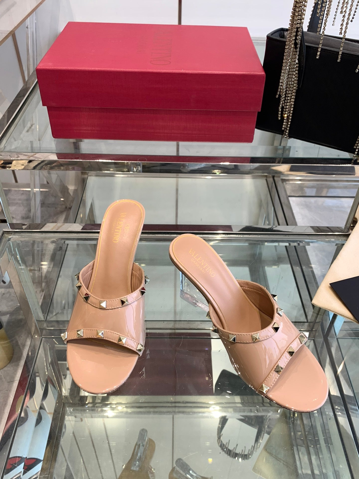 LuxluxHouse Best Quality Valentino Women Shoes