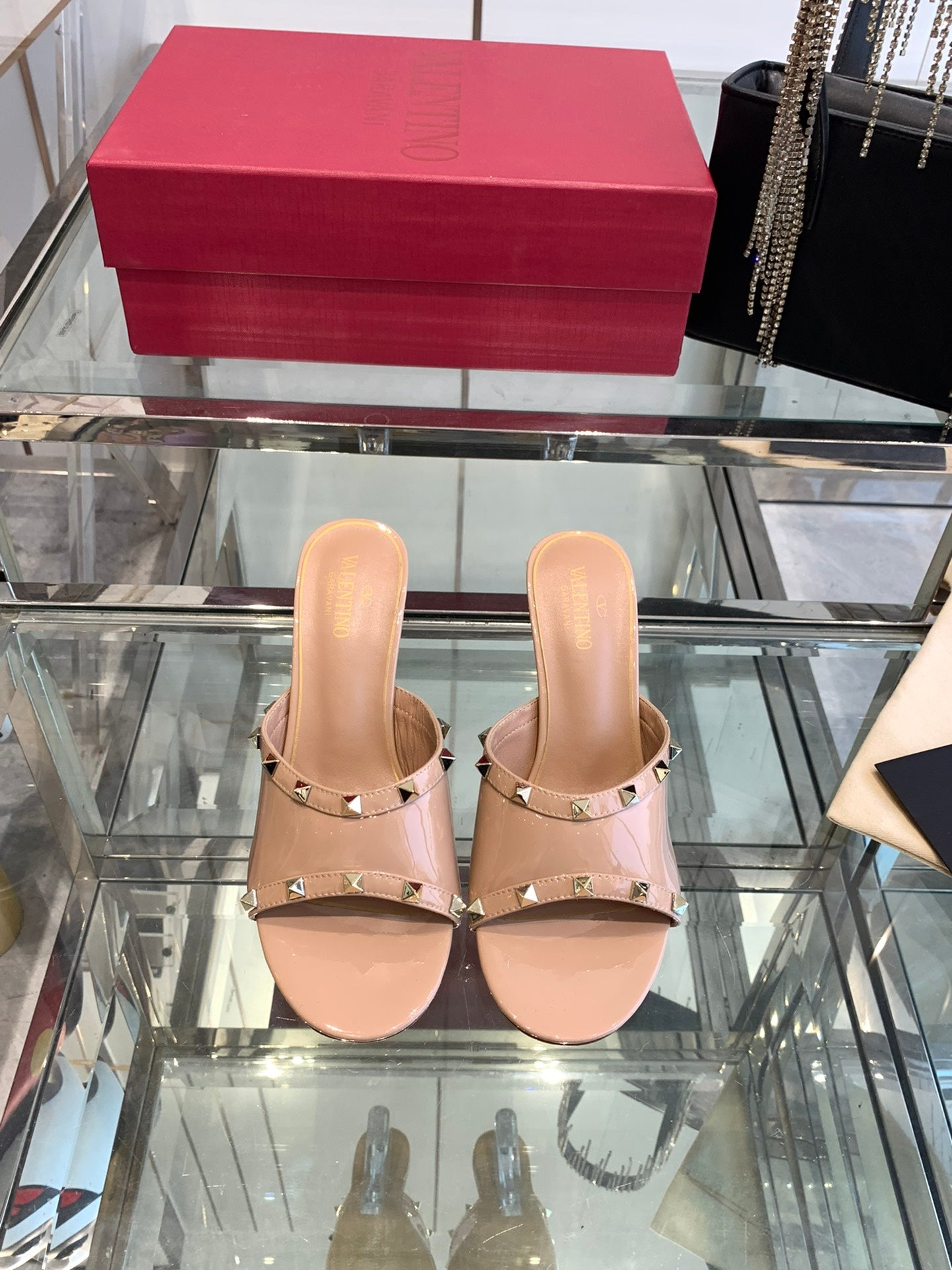 LuxluxHouse Best Quality Valentino Women Shoes