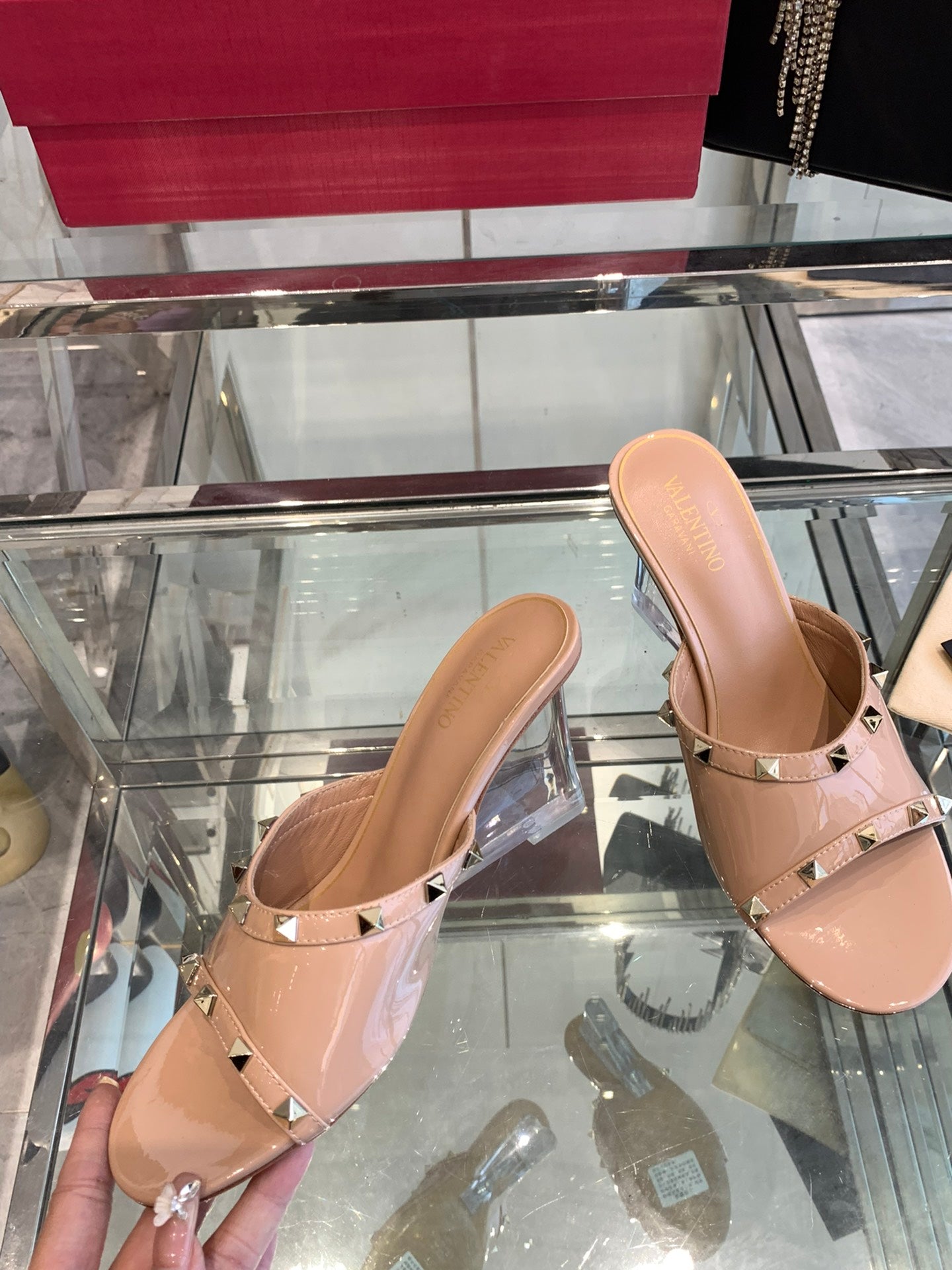 LuxluxHouse Best Quality Valentino Women Shoes