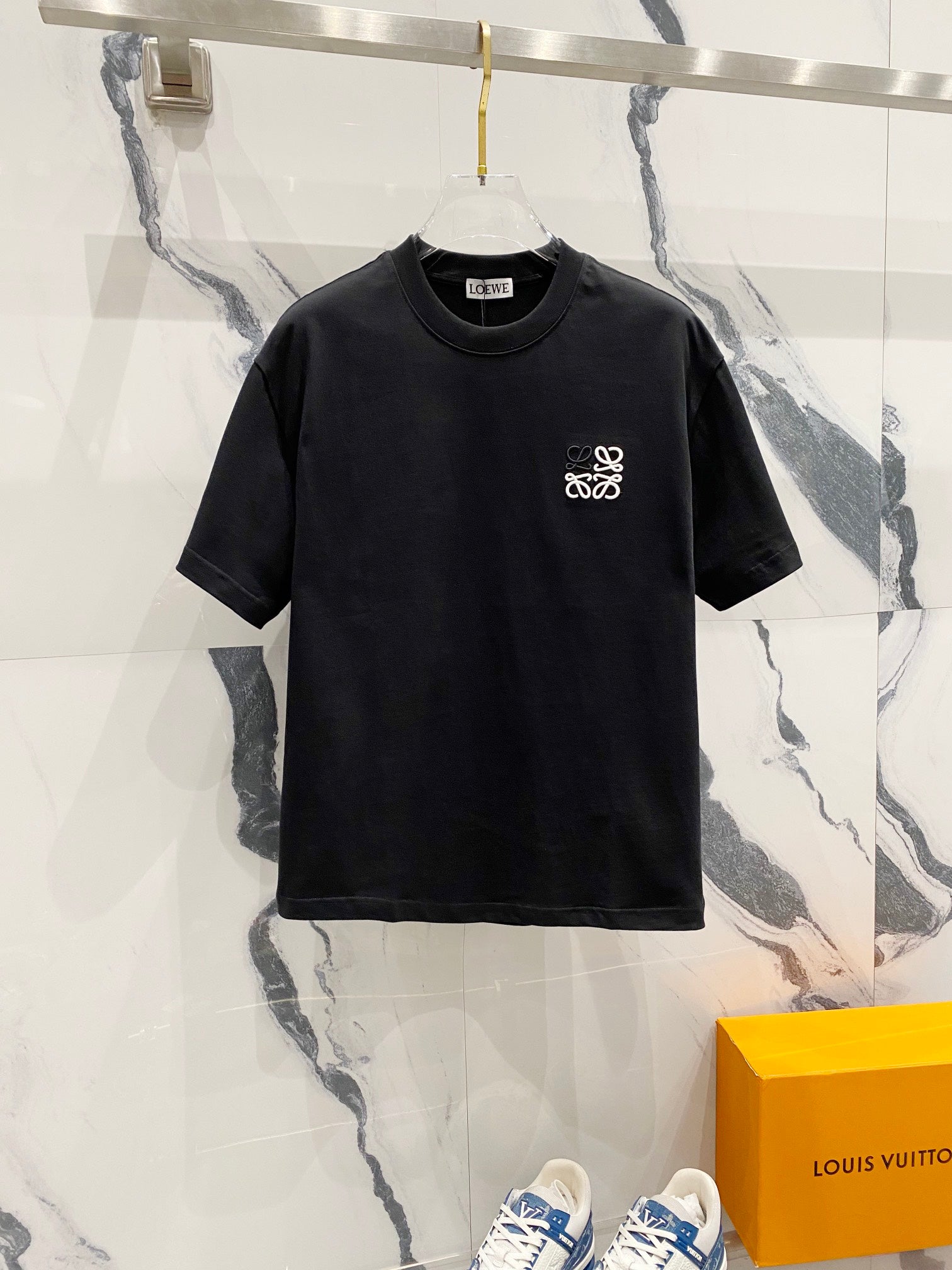 LuxluxHouse Best Quality Clothes T-shirt Loewe