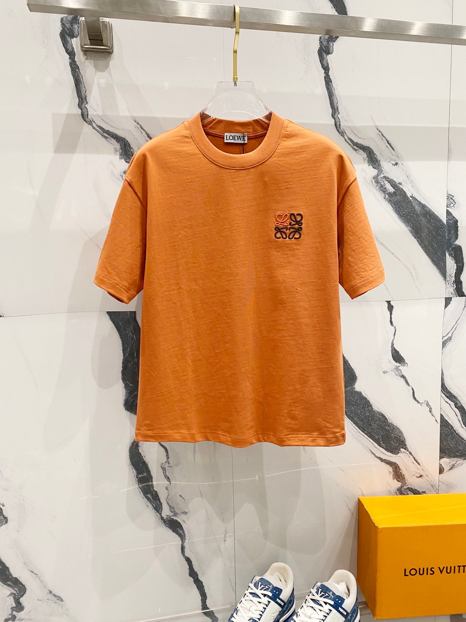 LuxluxHouse Best Quality Clothes T-shirt Loewe