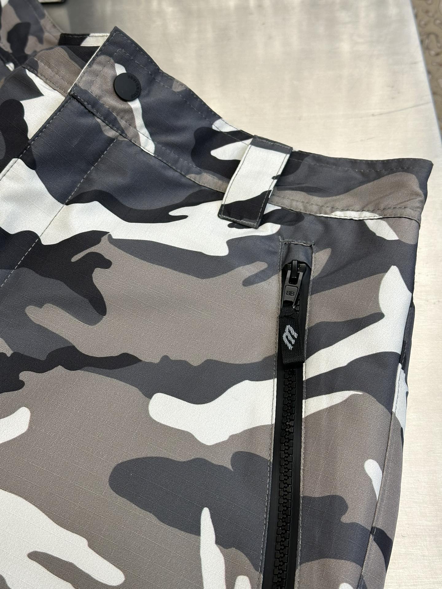 LuxluxHouse Best Quality Clothes Balenciaga Pants