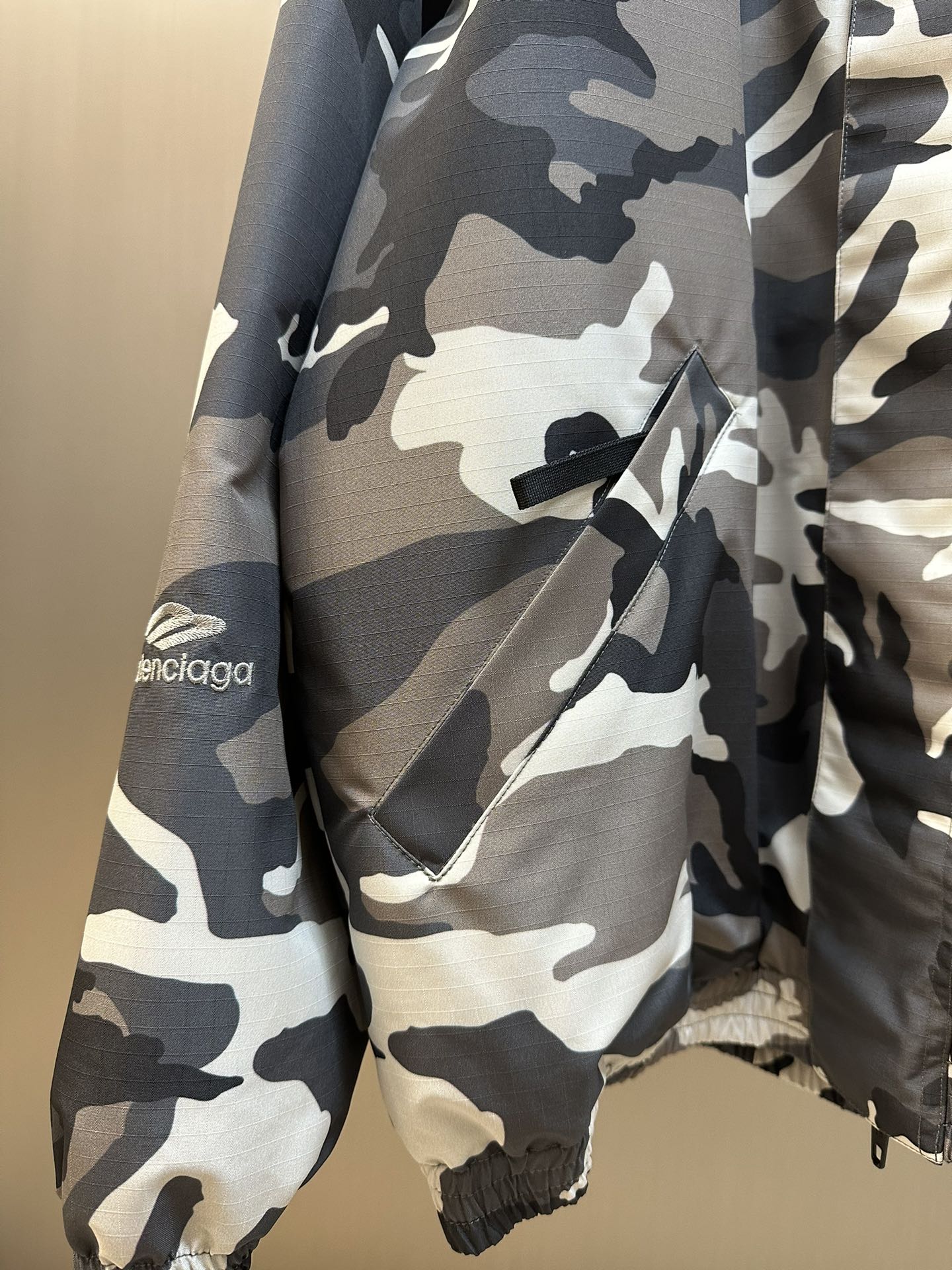 LuxluxHouse Best Quality Clothes Balenciaga Coats & Jackets