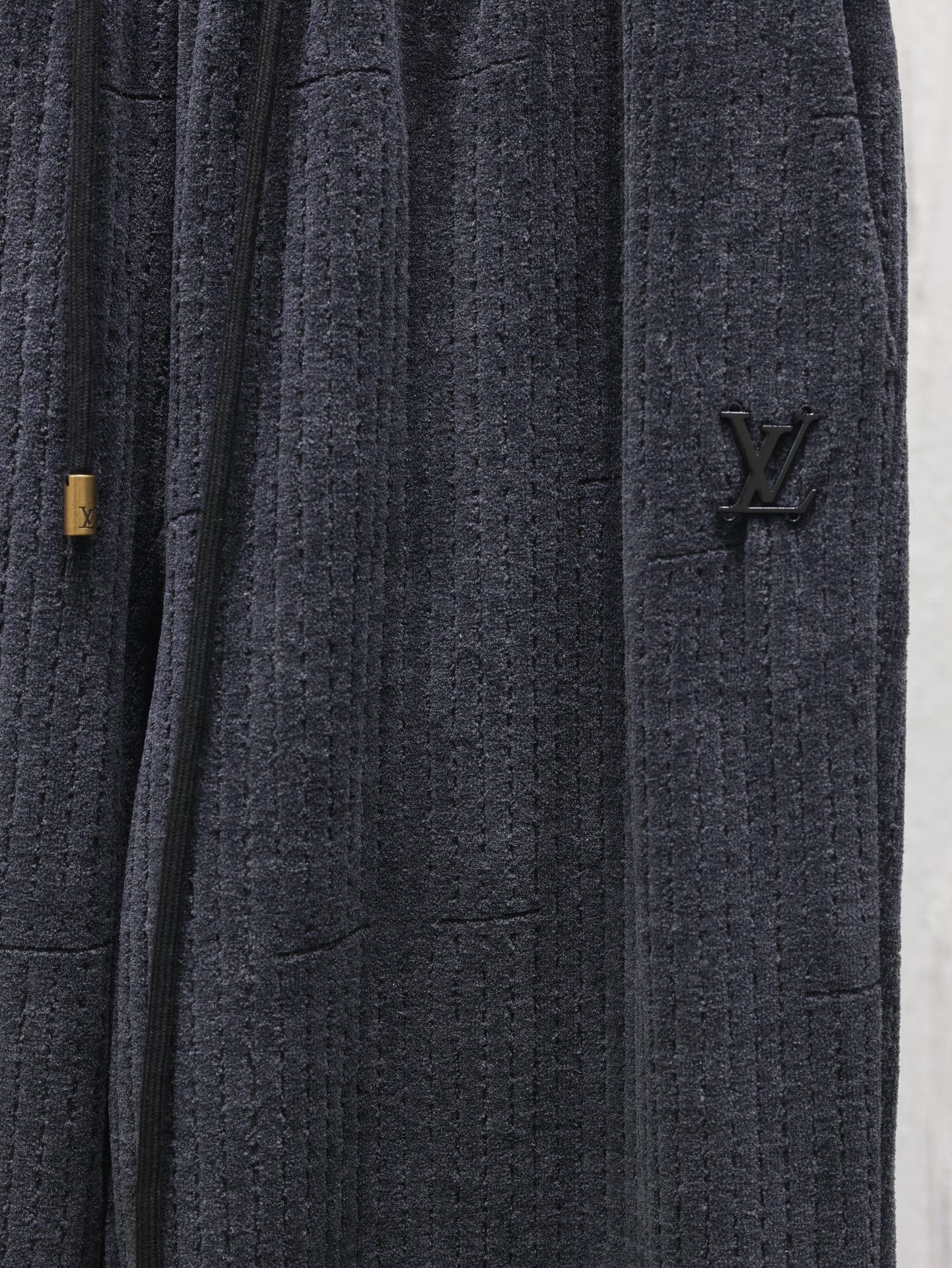 LuxluxHouse Best Quality Clothes Pants Coats & Jackets Louis Vuitton