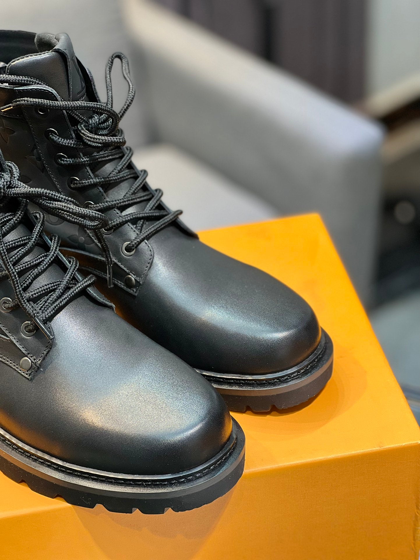 LuxluxHouse Best Quality Louis Vuitton Dress Shoes