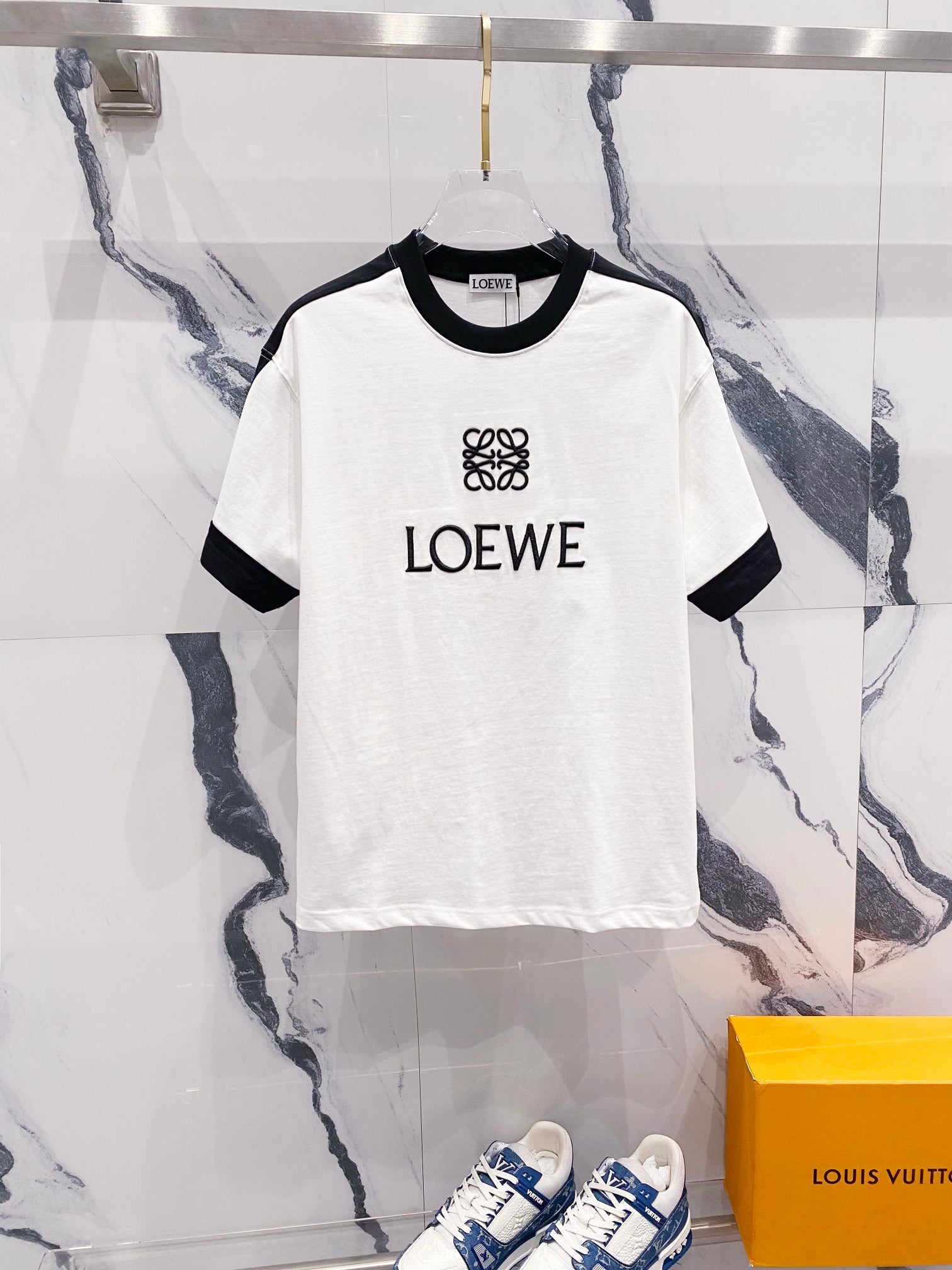 LuxluxHouse Best Quality Clothes T-shirt Loewe
