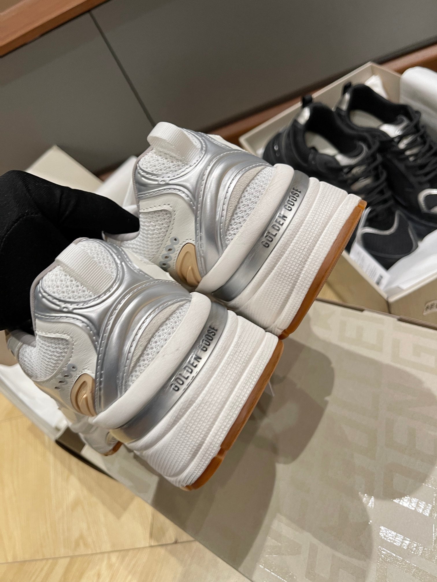 LuxluxHouse Best Quality Shoes Golden Goose