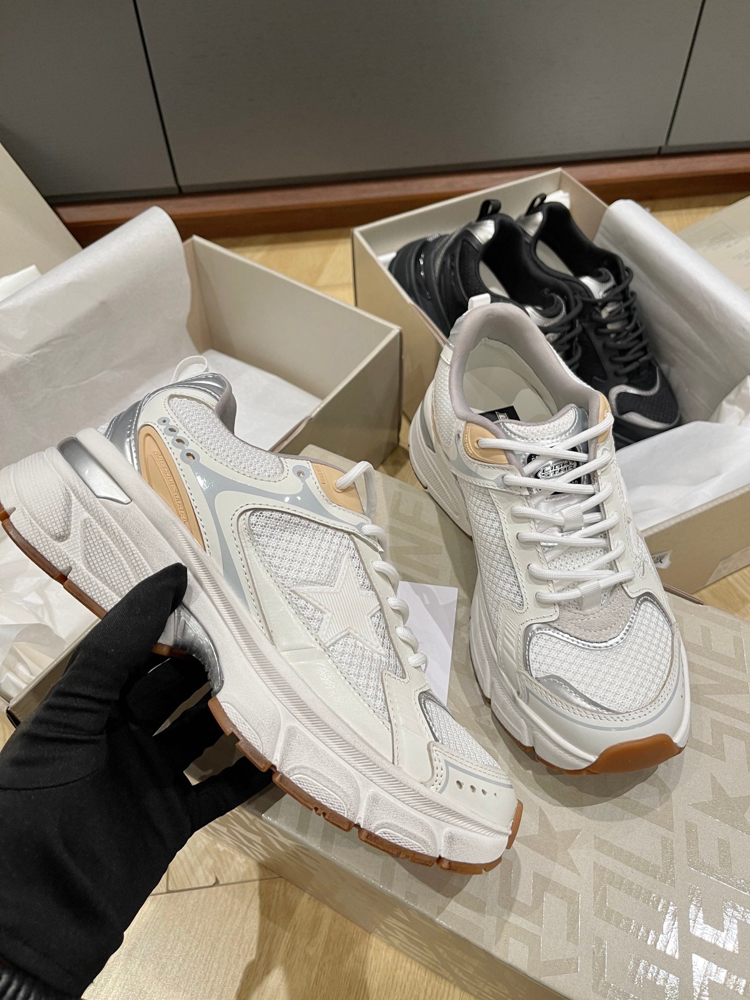 LuxluxHouse Best Quality Shoes Golden Goose