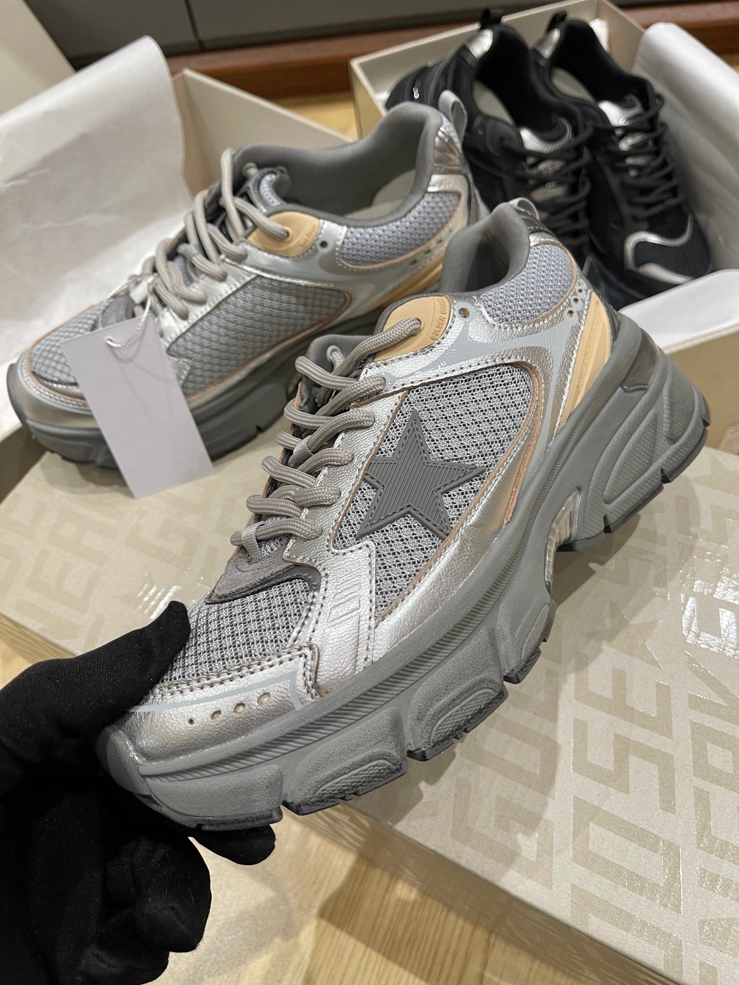 LuxluxHouse Best Quality Shoes Golden Goose